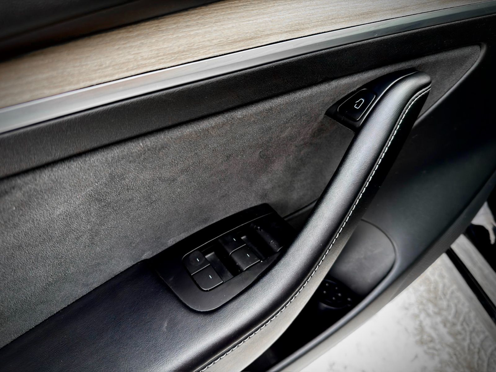 Tesla Model 3 Standard Range Plus 2021-30