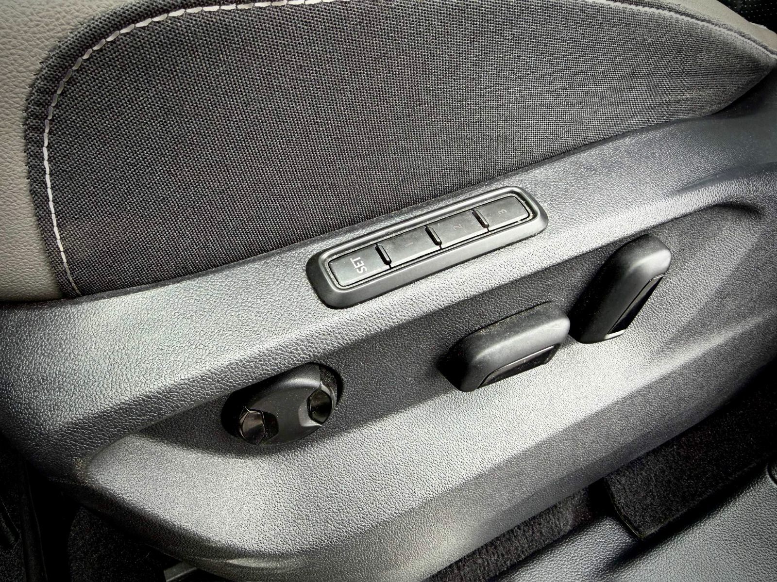 Volkswagen Atlas Cross Sport Execline 2022-25