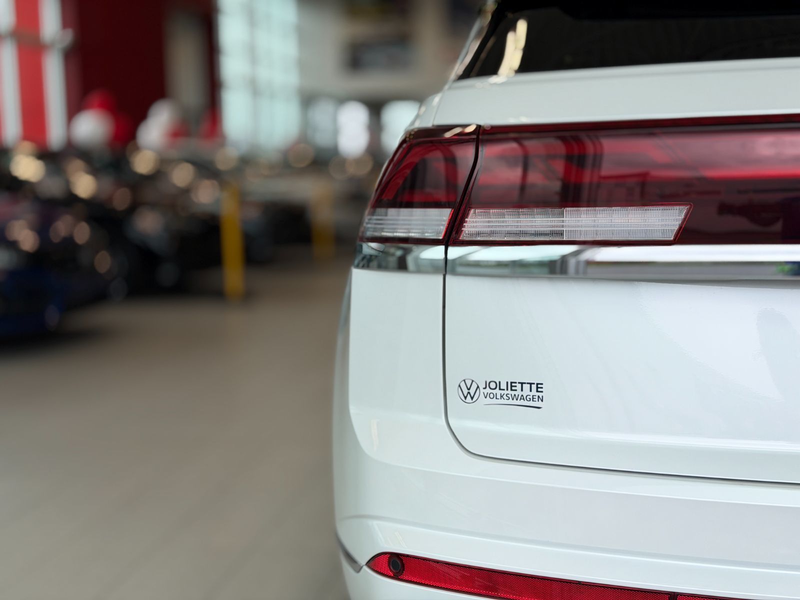 2026 Volkswagen Atlas Cross Sport Execline-10