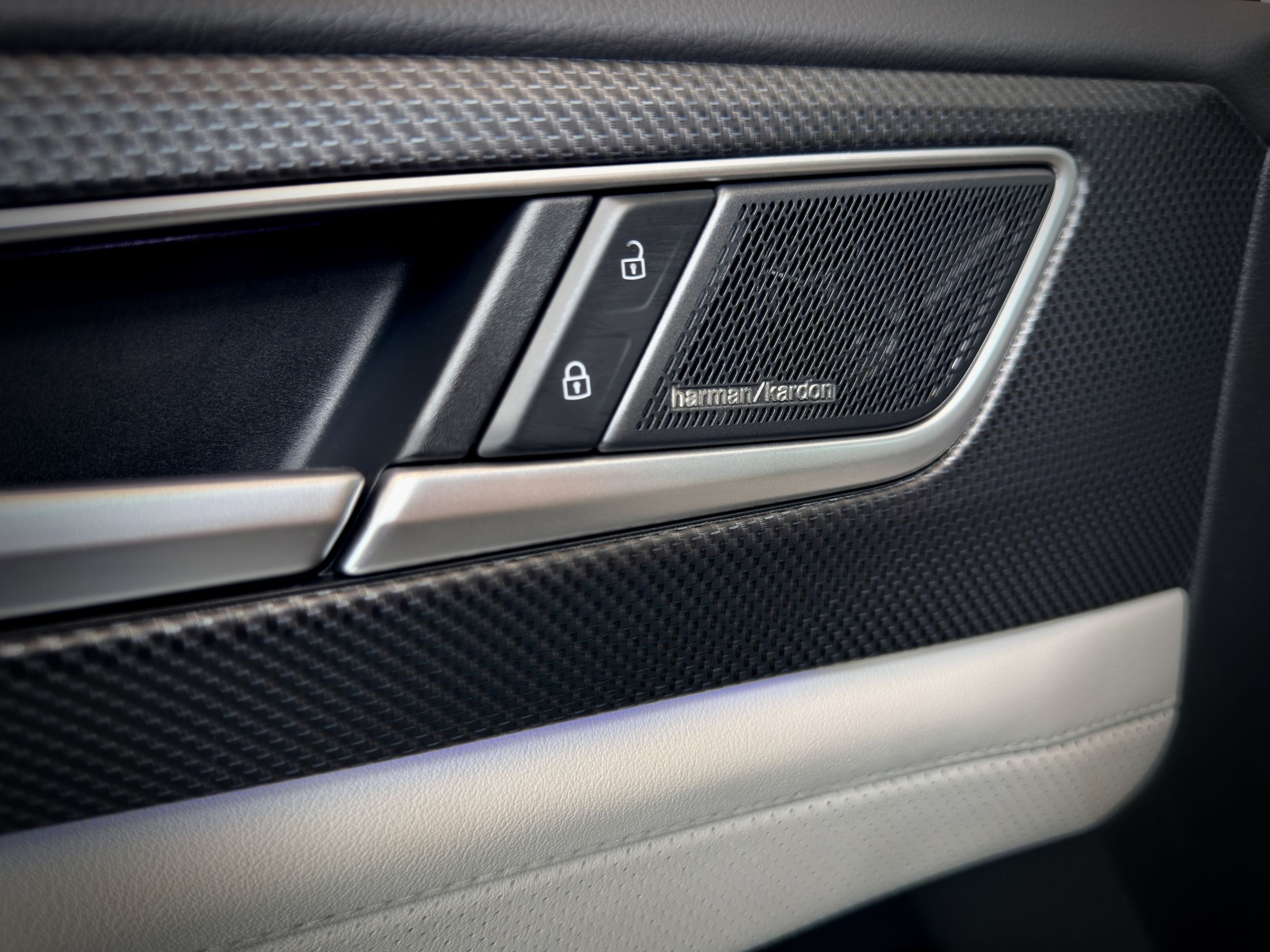 2026 Volkswagen Atlas Cross Sport Execline-33