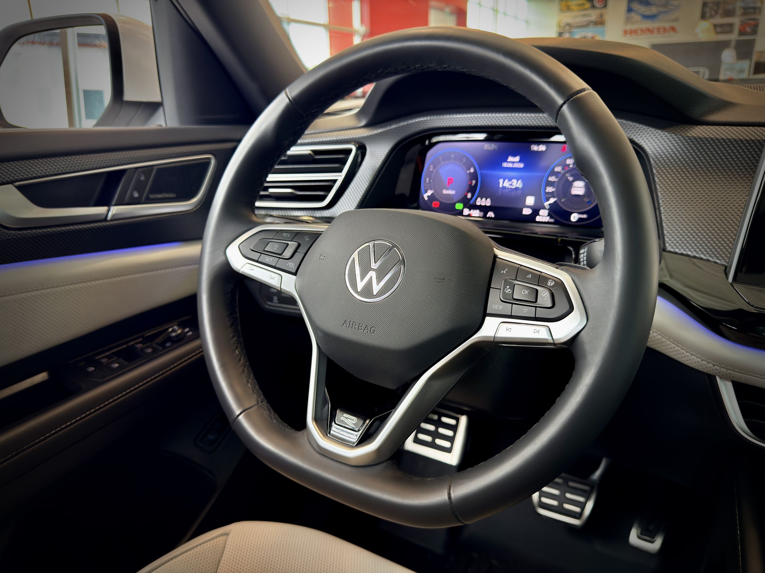 2026 Volkswagen Atlas Cross Sport Execline-26