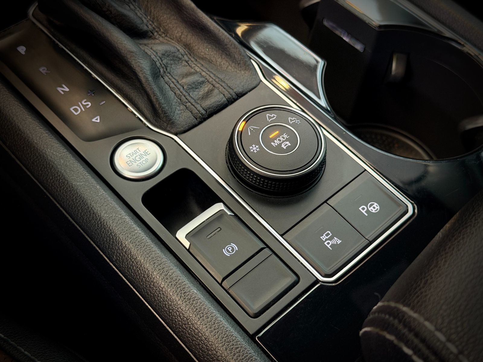 2021 Volkswagen Atlas Execline-34