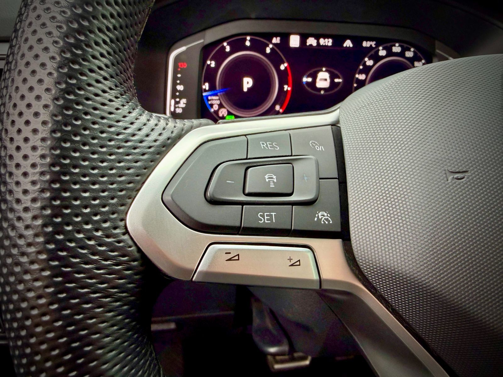 Volkswagen Atlas Execline 2023-28