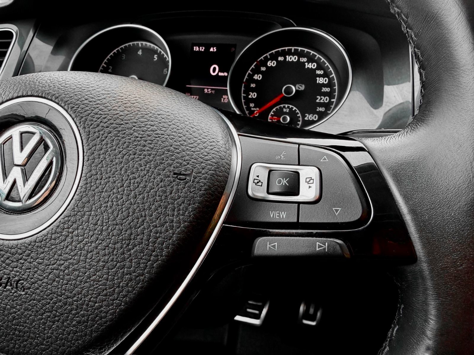 Volkswagen Golf Alltrack Sportwagen Highline 2019-26