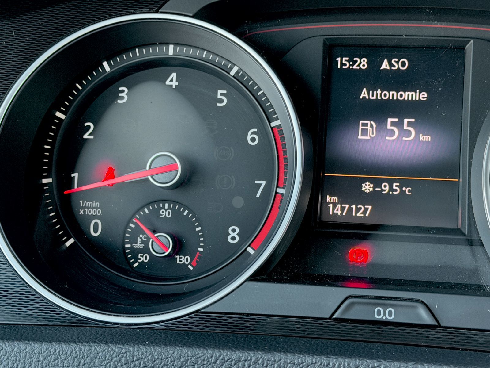 Volkswagen Golf GTI AUTOBAHN 2015-24