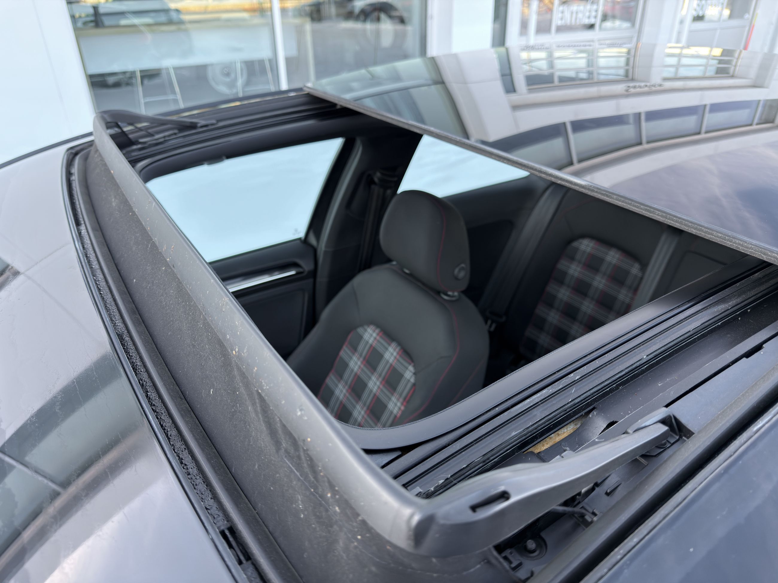 Volkswagen Golf GTI AUTOBAHN 2015-14