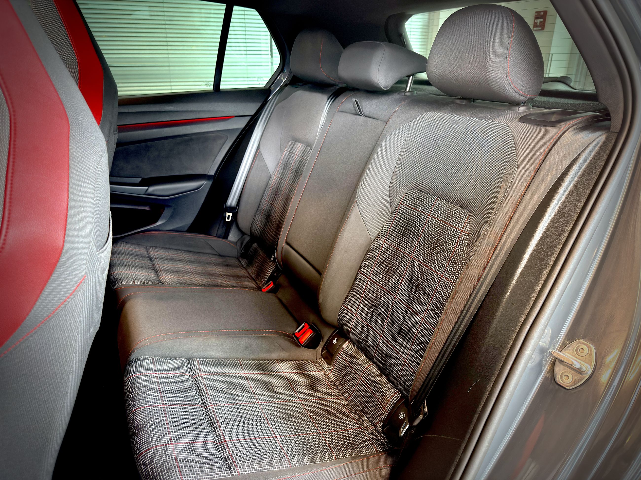 Volkswagen Golf GTI 380 Autobahn 2024-18