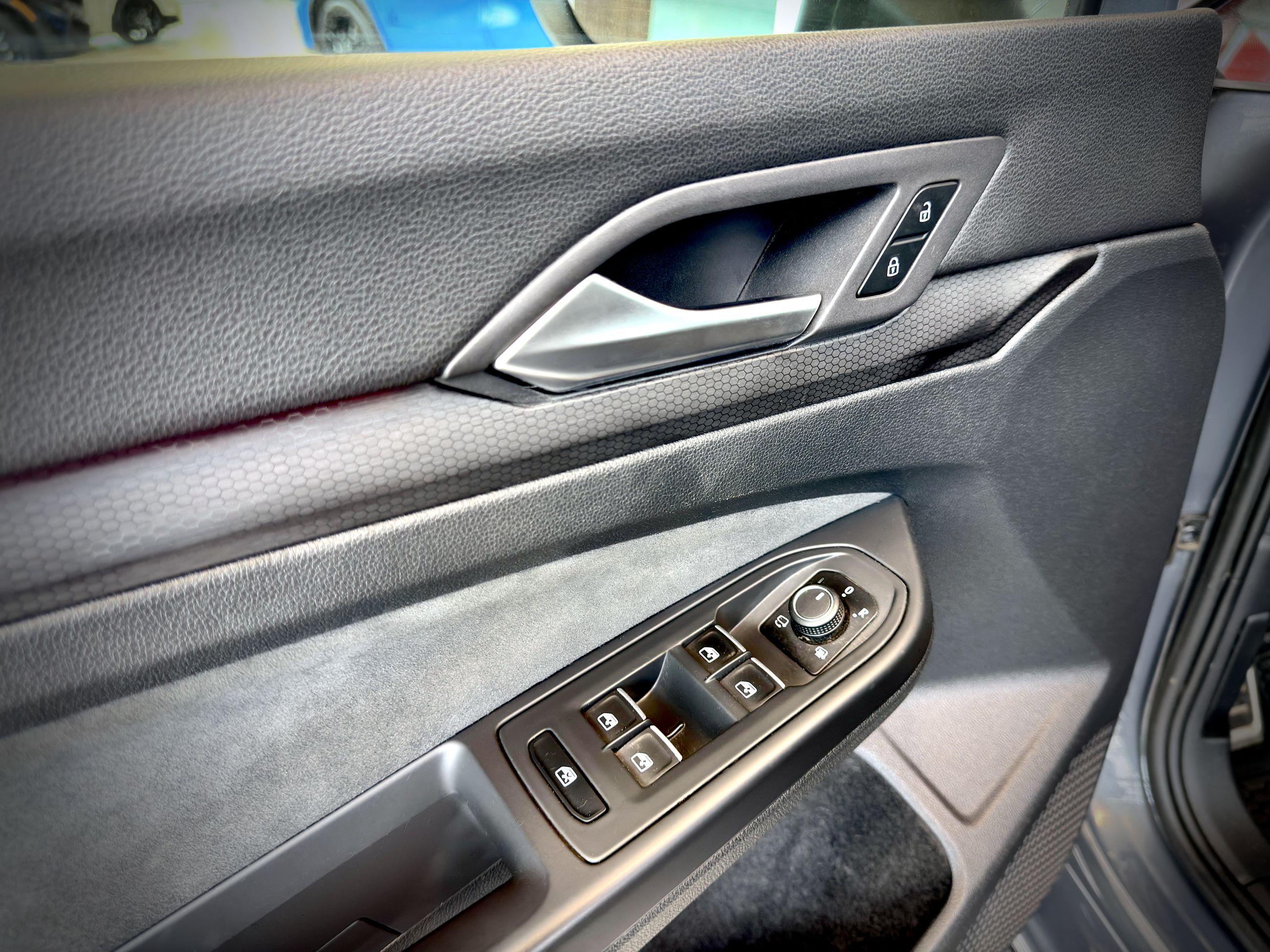 Volkswagen Golf GTI 380 Autobahn 2024-16