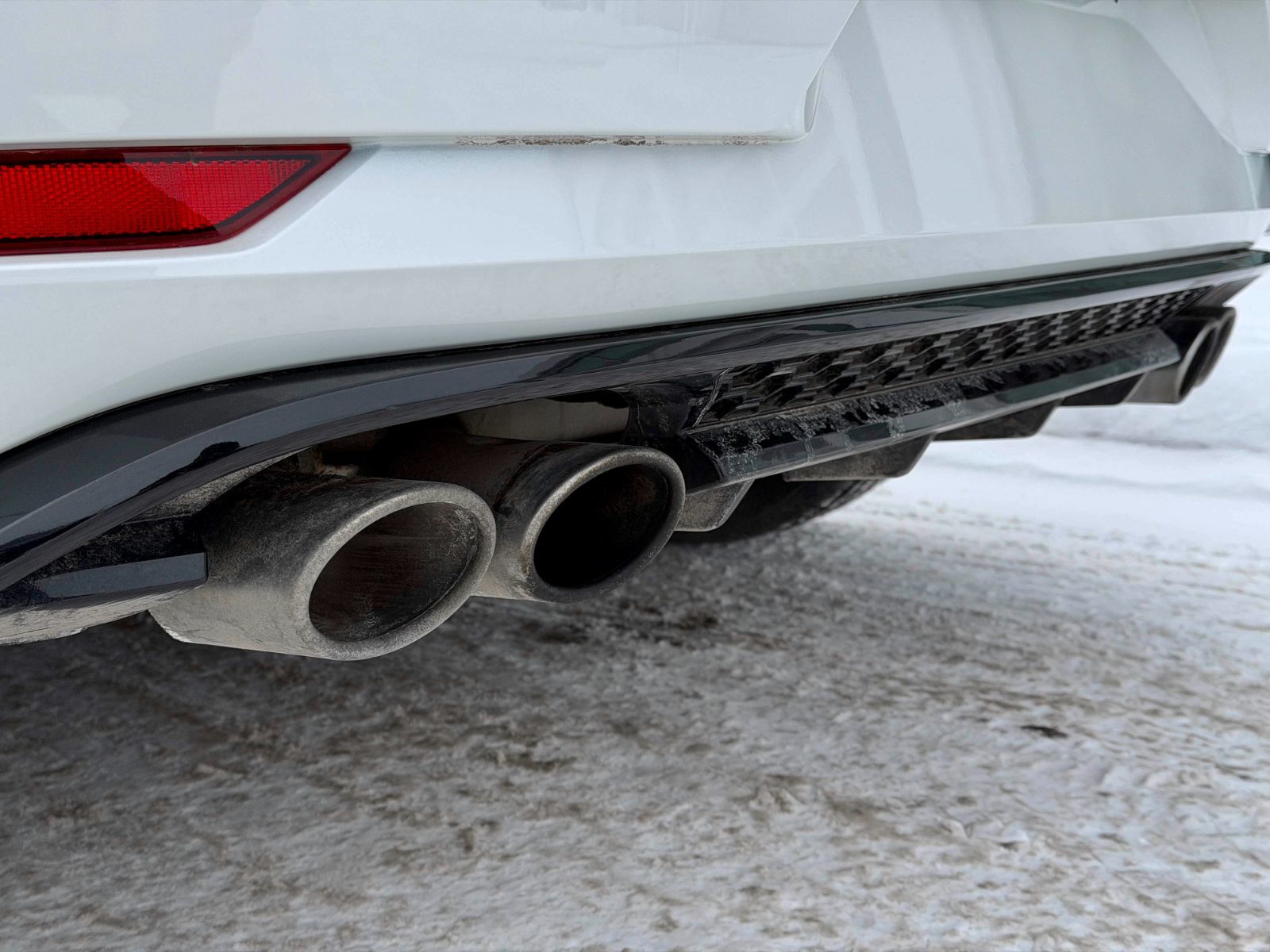 Volkswagen Golf R  2019-12