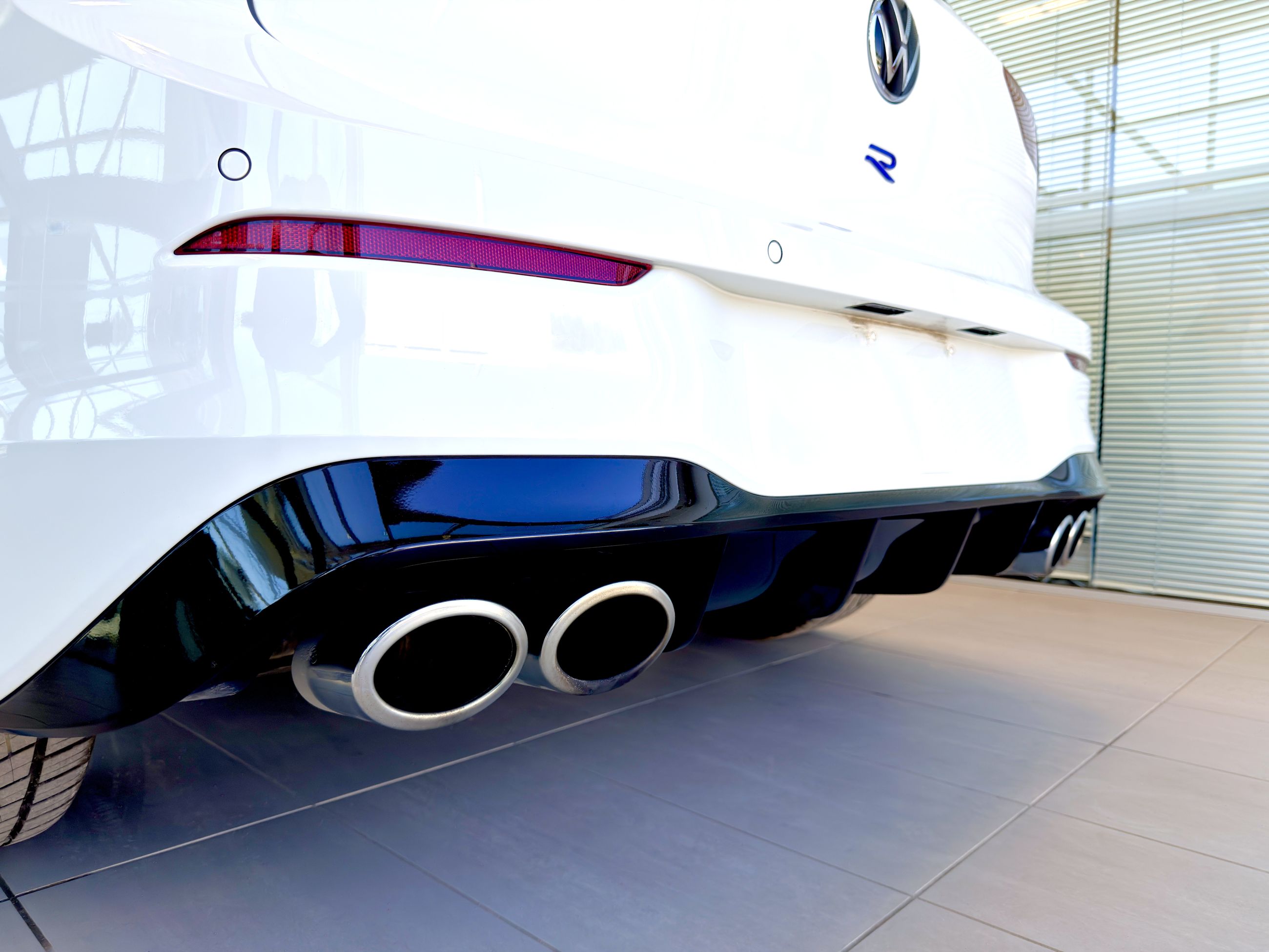 2023 Volkswagen Golf R 20th Anniversary-13