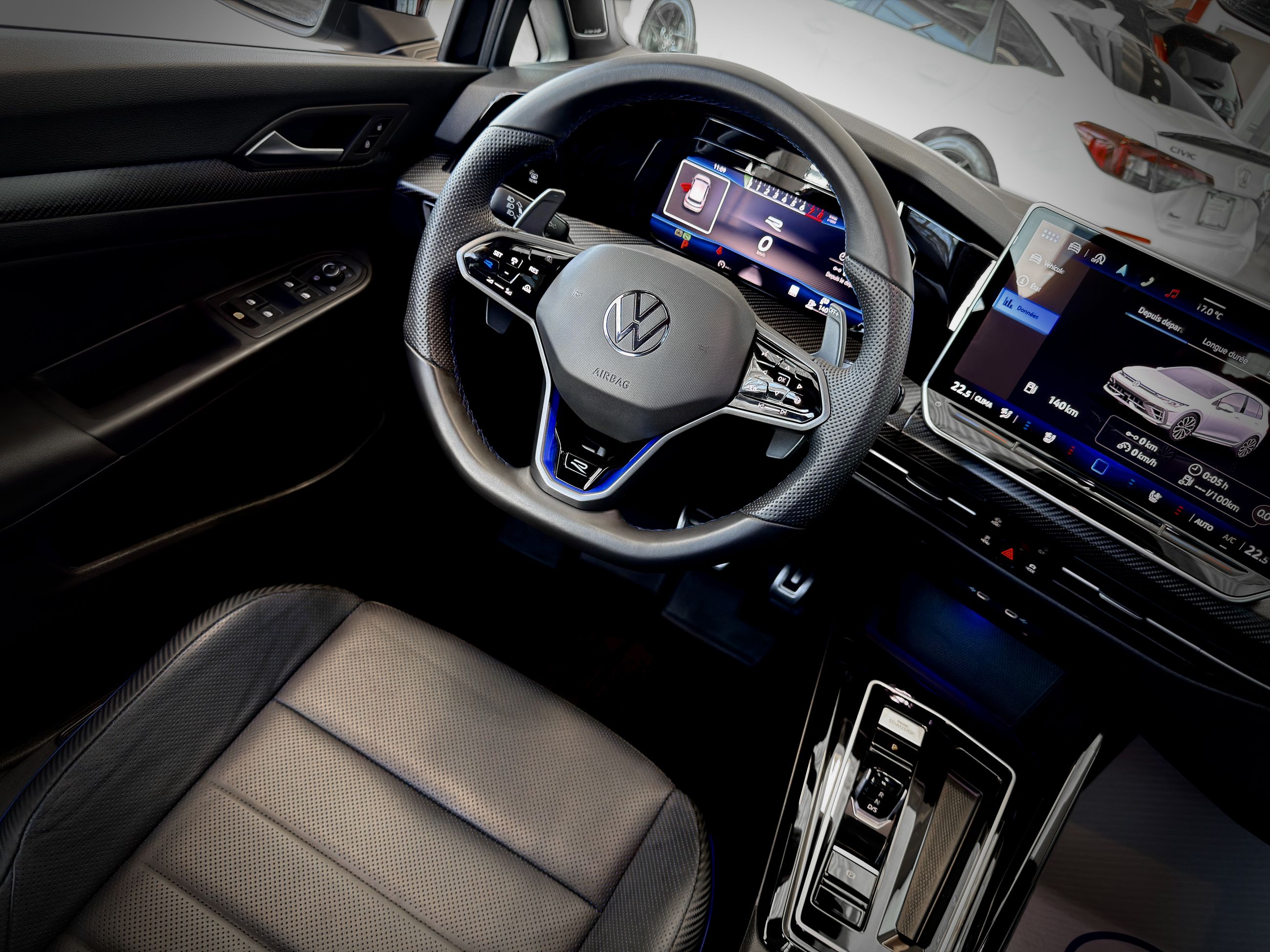 Volkswagen Golf R Black Edition 2025-23