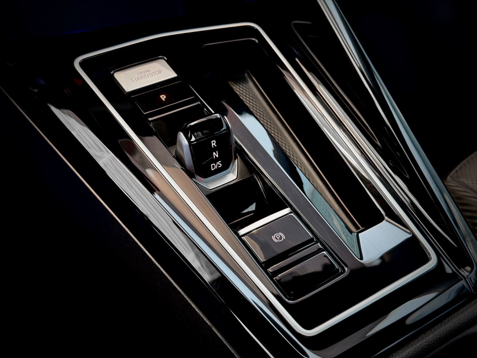 Volkswagen Golf R Black Edition 2025-30