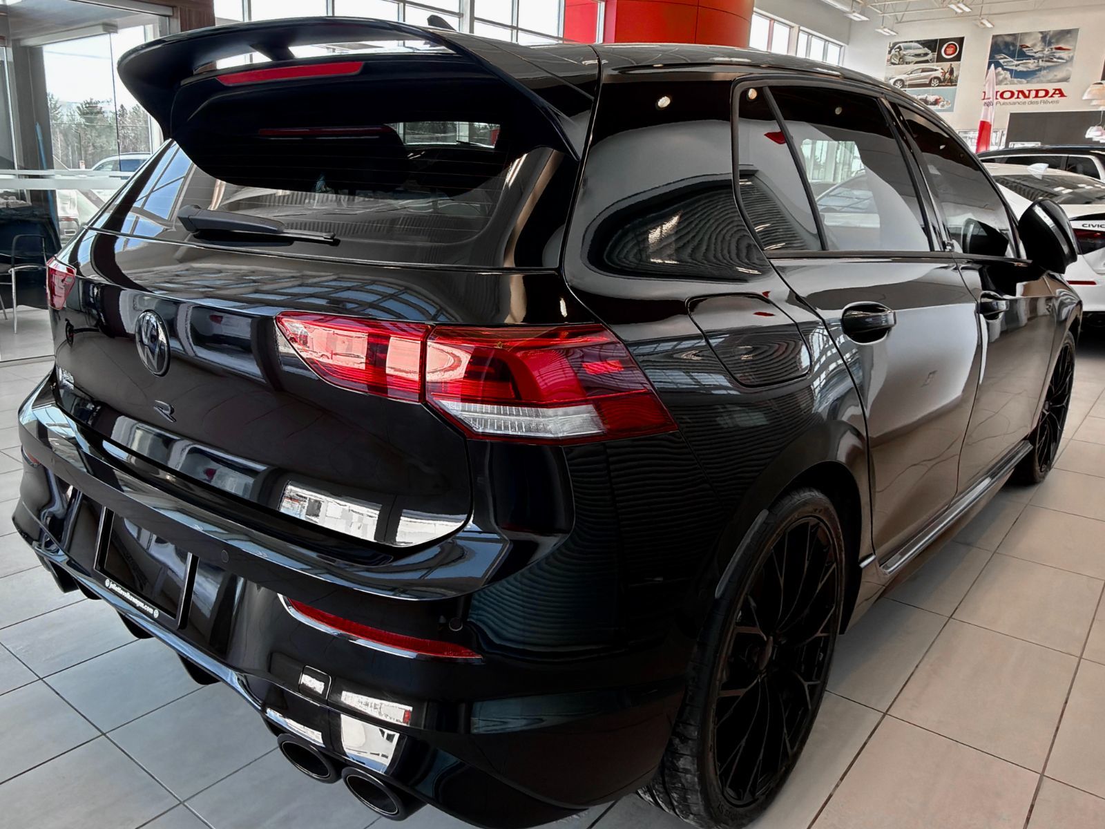 Volkswagen Golf R Black Edition 2025-12