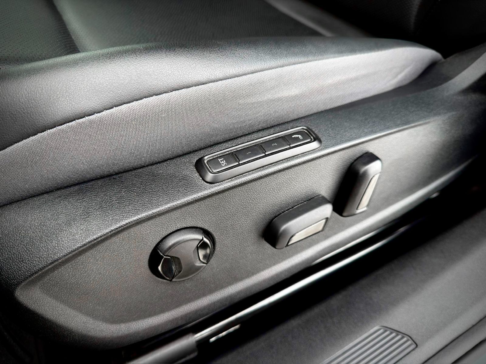 Volkswagen ID.4 Pro S AWD 2023-29