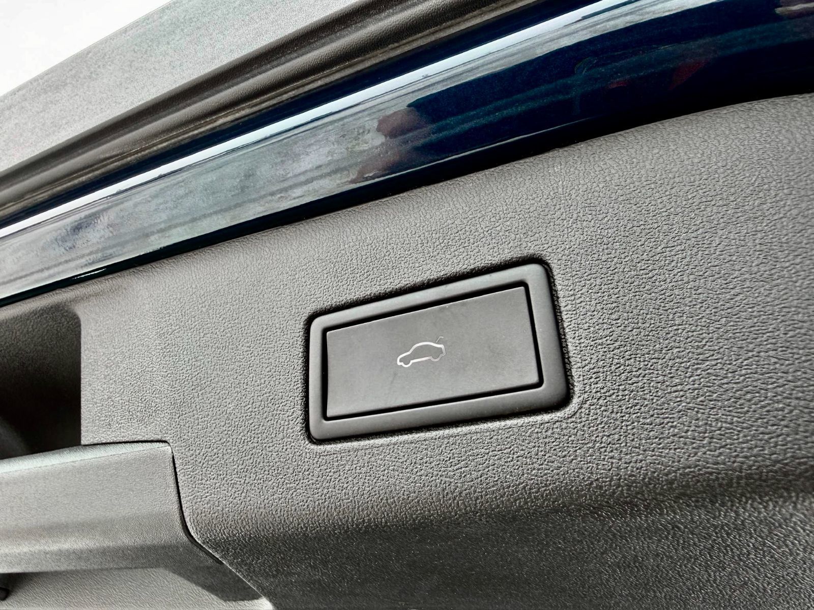 Volkswagen ID.4 Pro S AWD 2023-11