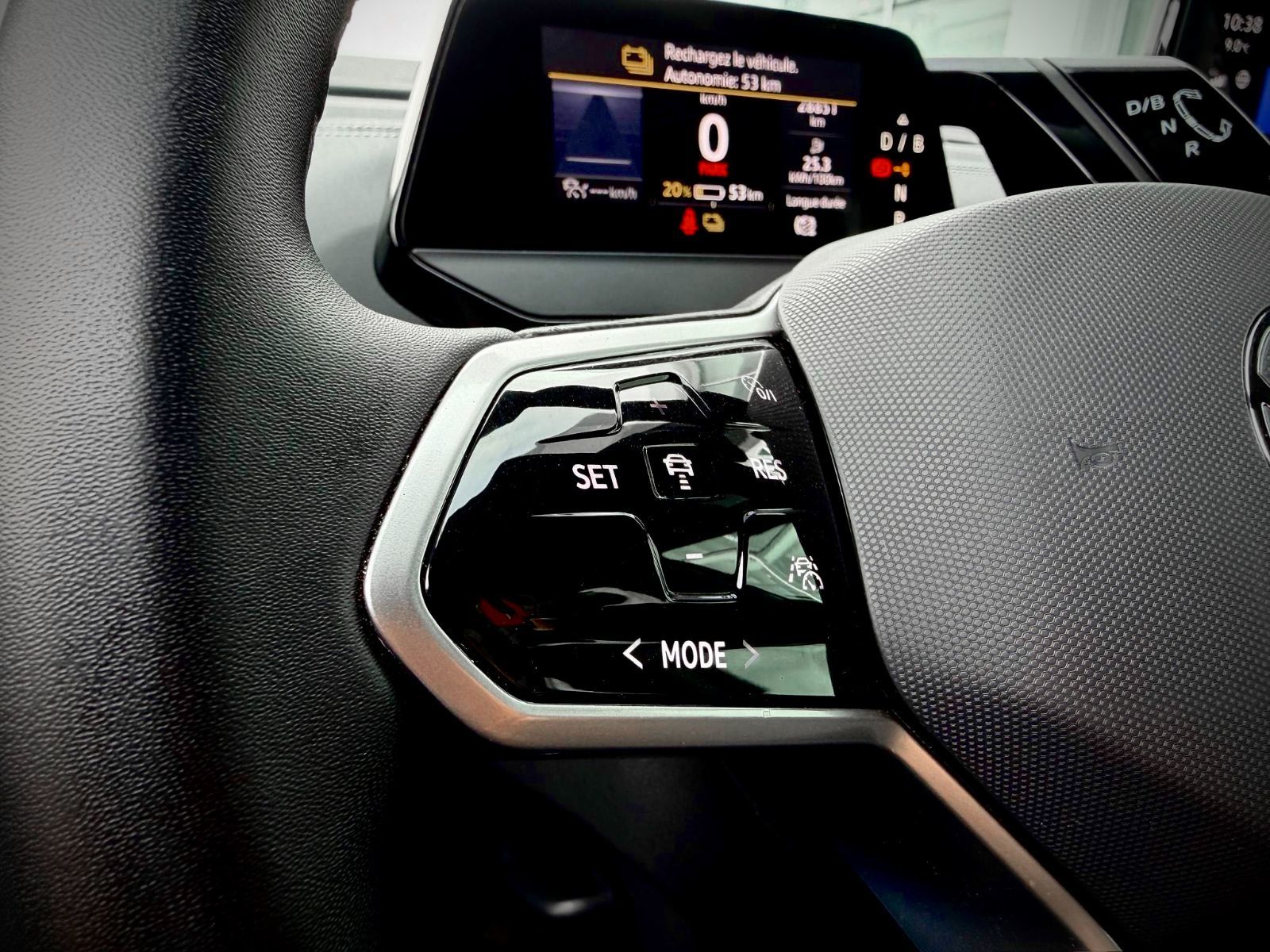 Volkswagen ID.4 Pro S AWD 2023-21