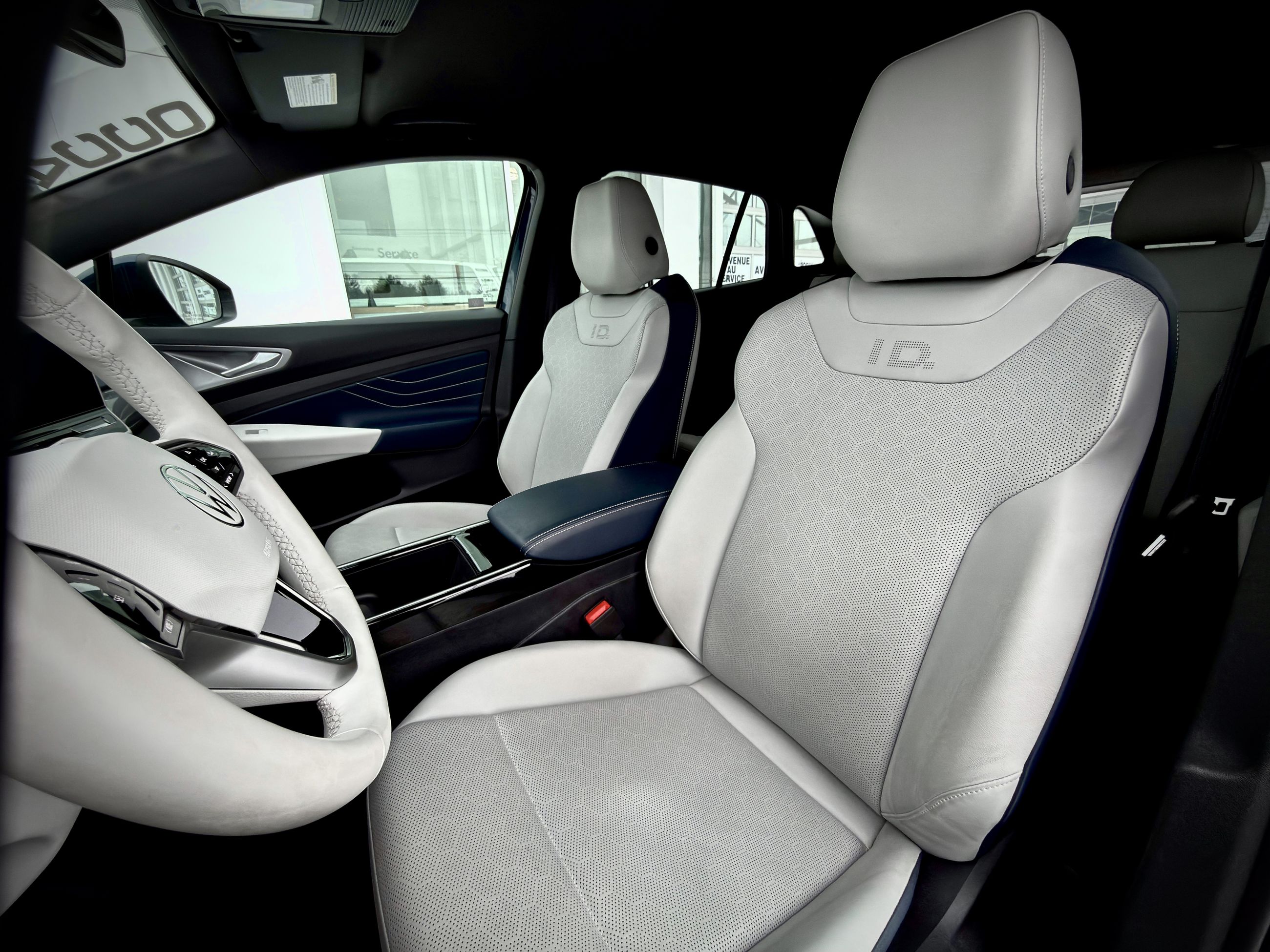 2023 Volkswagen ID.4 Pro-13