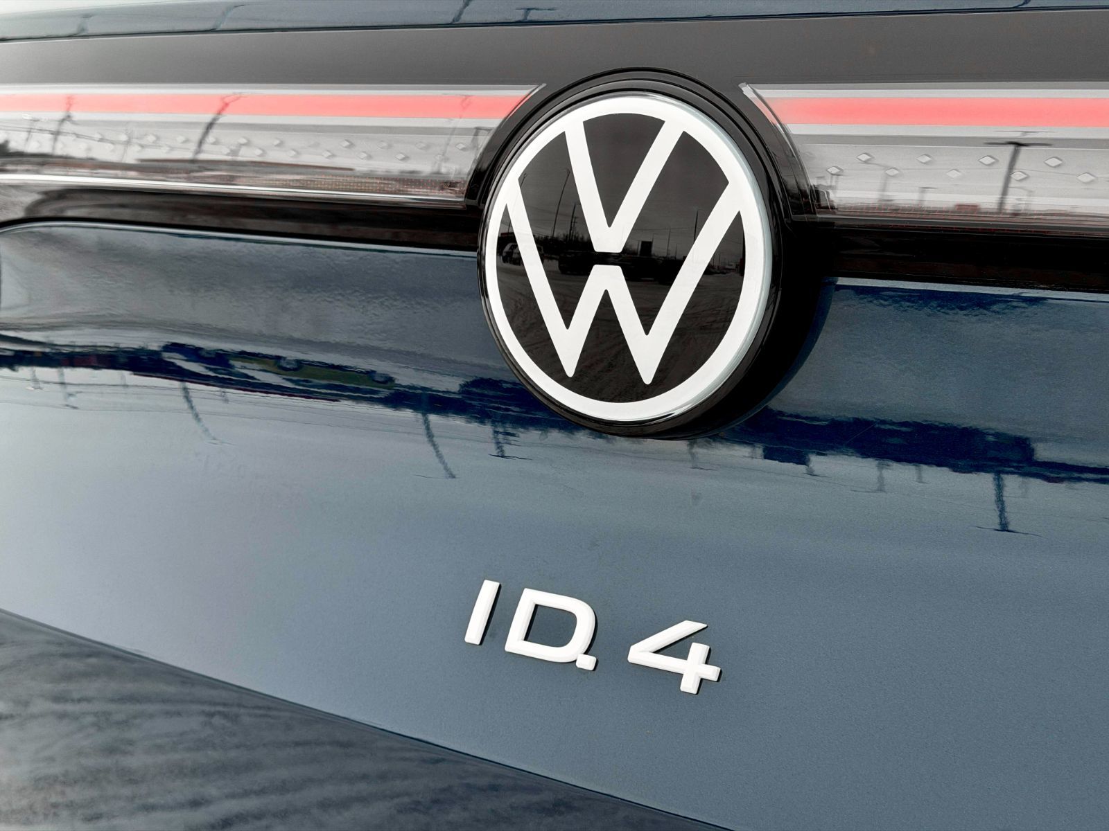 2023 Volkswagen ID.4 Pro-10
