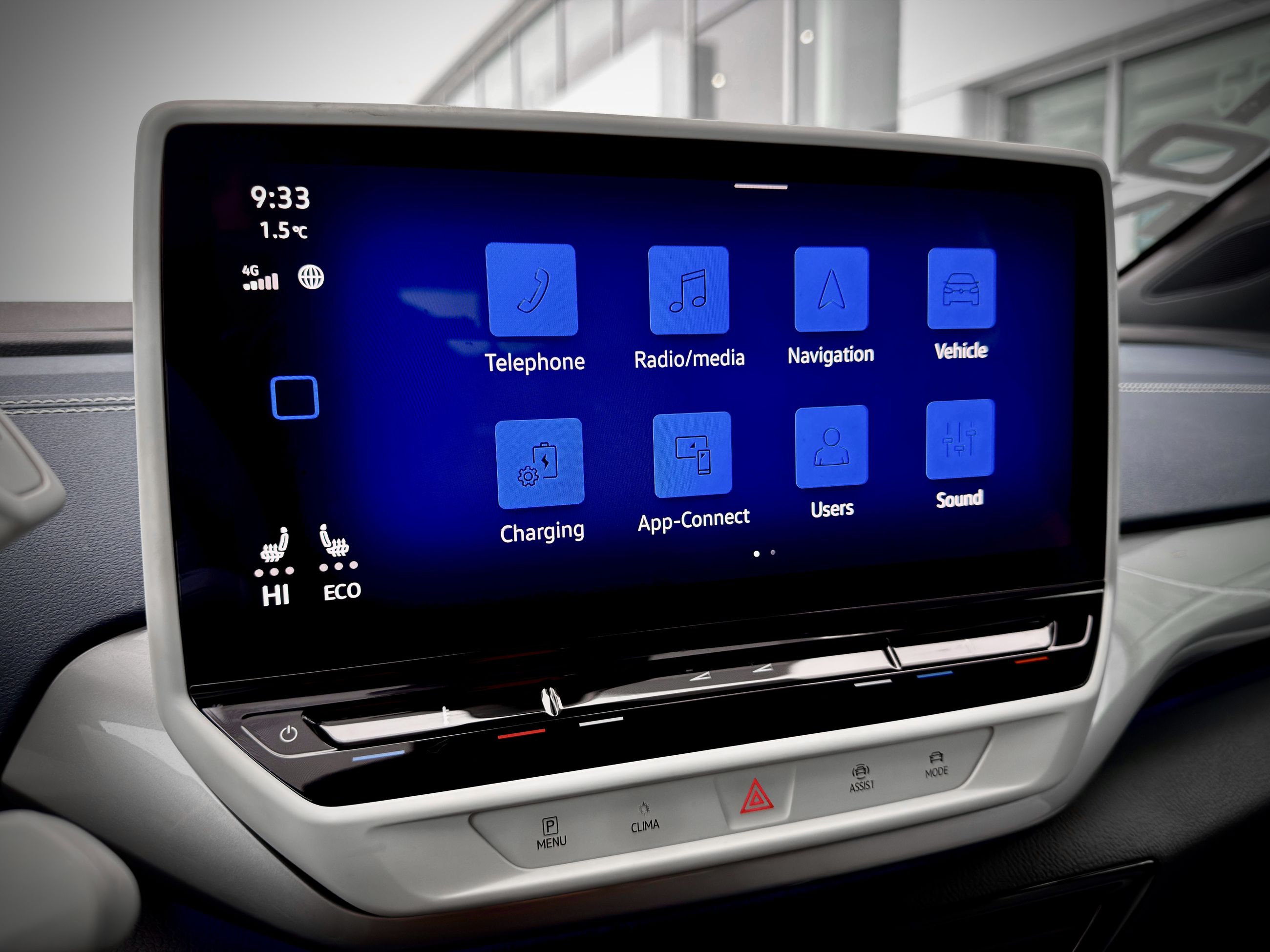 2023 Volkswagen ID.4 Pro-24