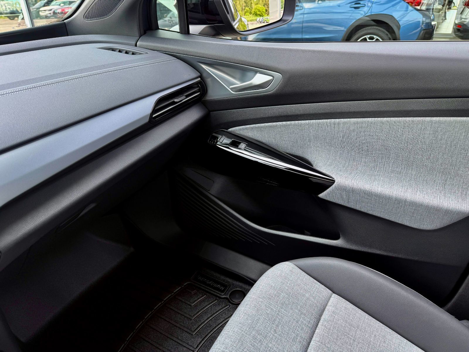 Volkswagen ID.4 Pro 2024-27