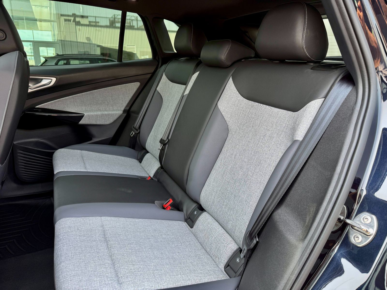 Volkswagen ID.4 Pro 2024-17