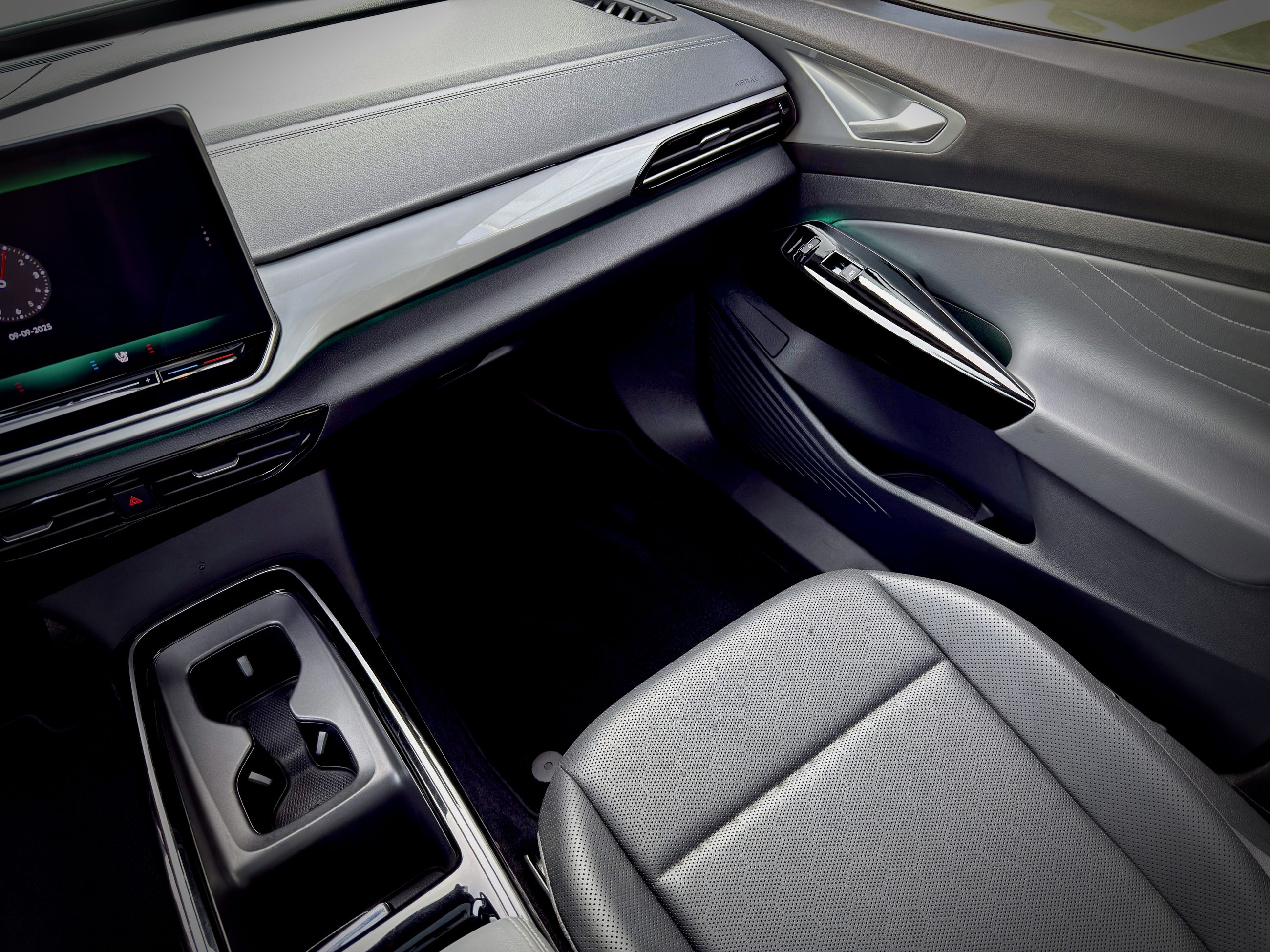 Volkswagen ID.4 Pro S 2024-23