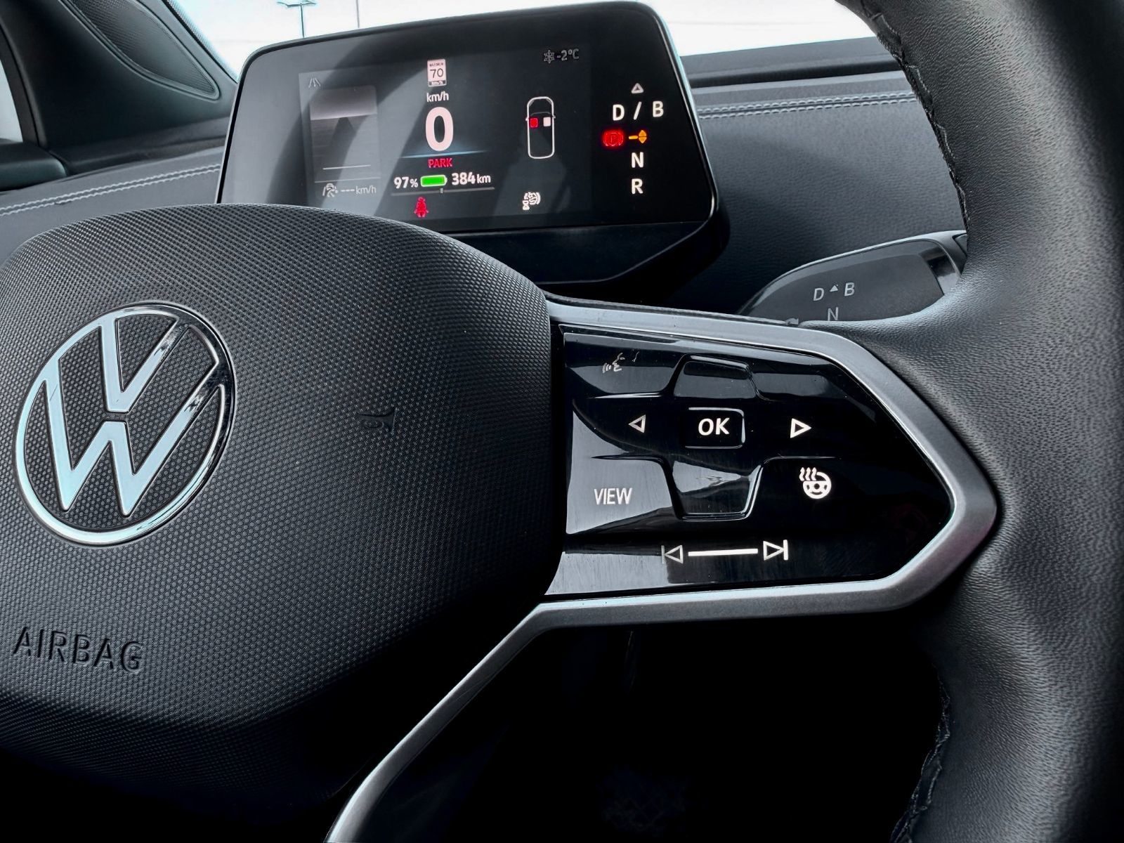 Volkswagen ID.4 Pro 2024-23