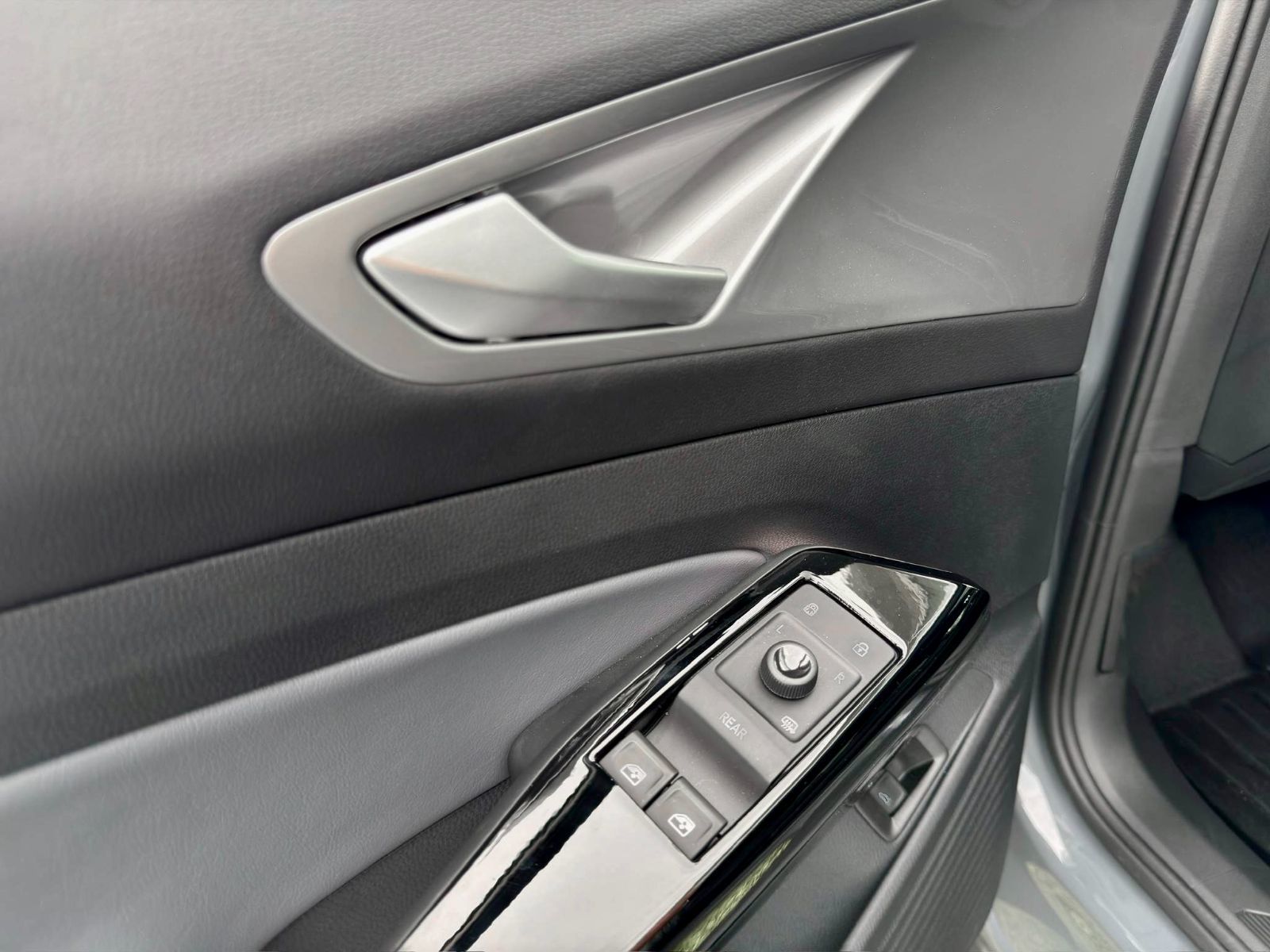 Volkswagen ID.4 Pro S 2025-30