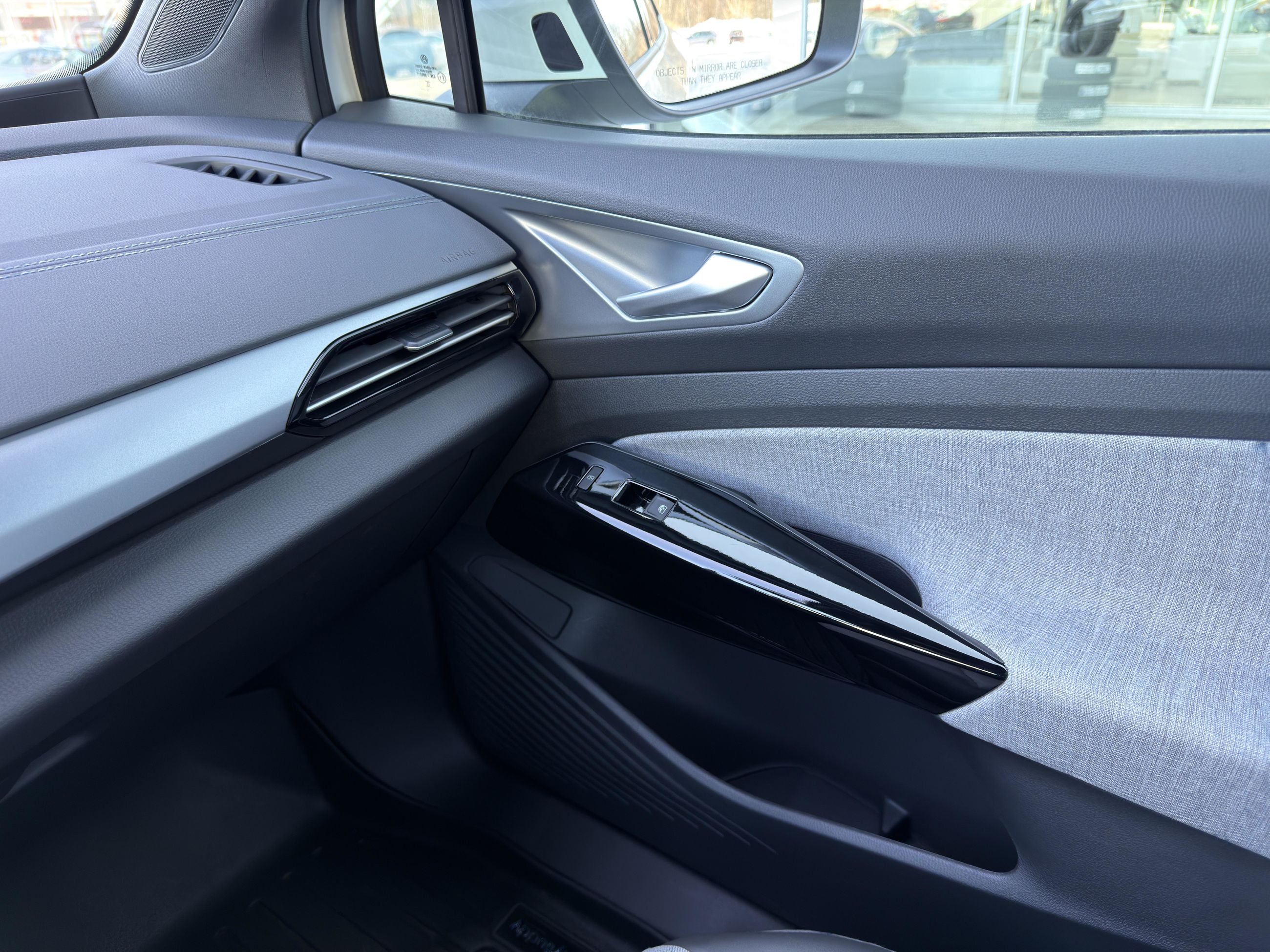 Volkswagen ID.4 Pro 2025-34