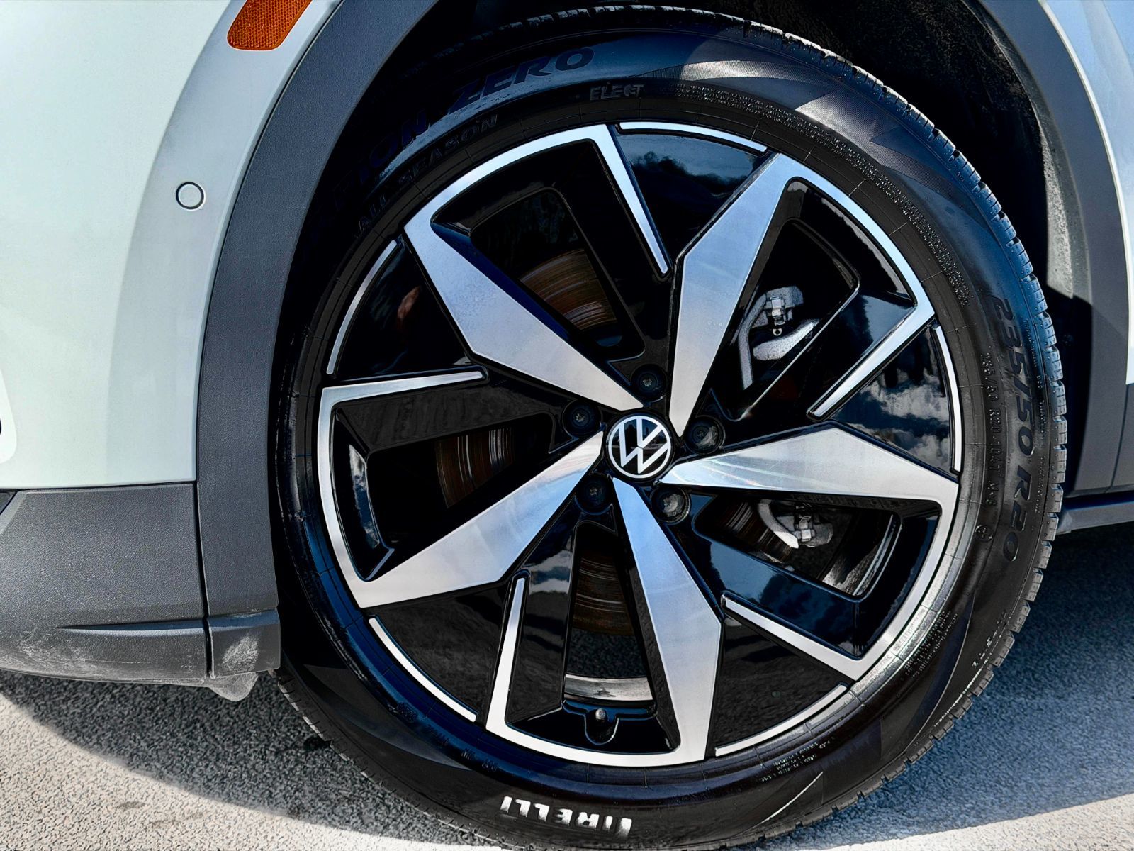 Volkswagen ID.4 Pro 2025-17