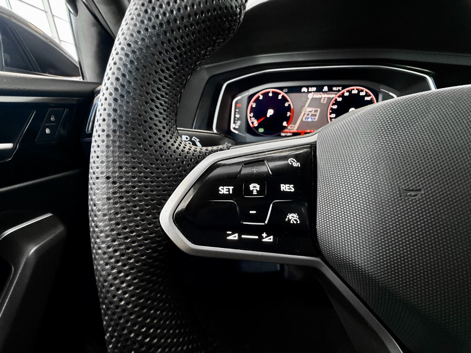 2022 Volkswagen Jetta GLI-25