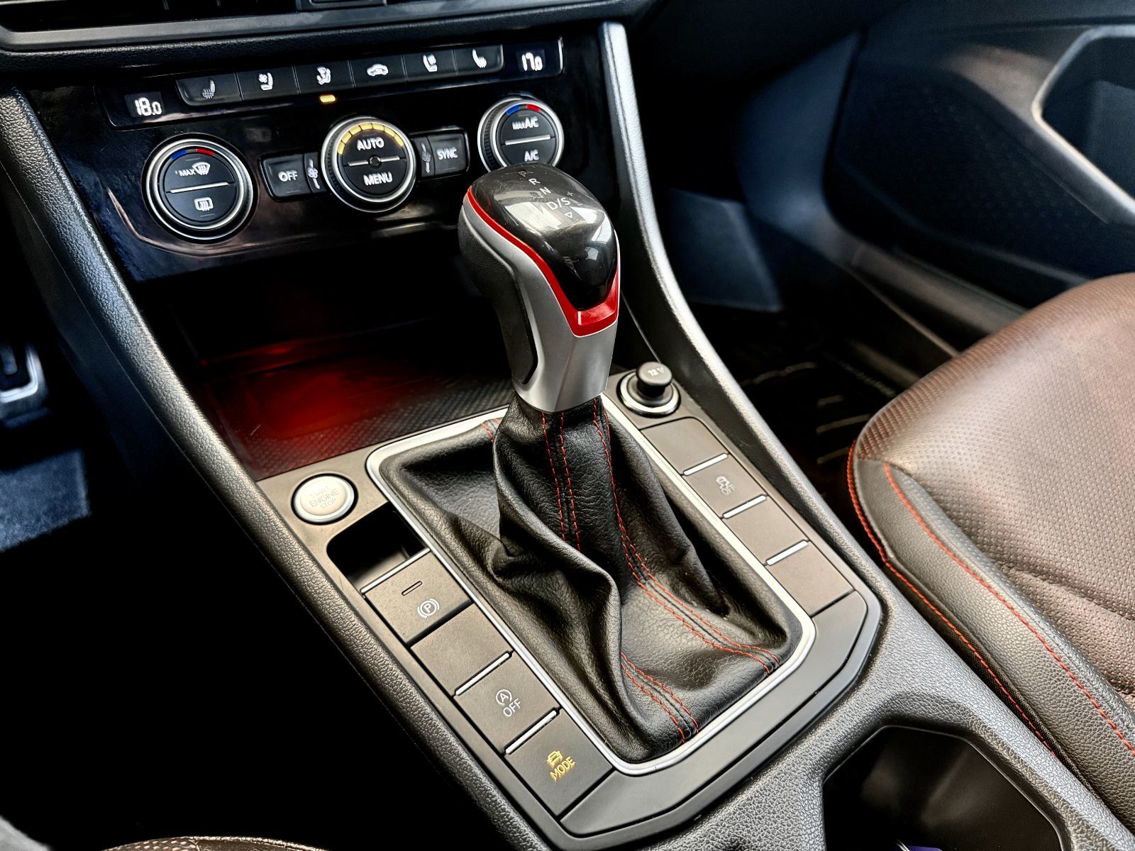 2022 Volkswagen Jetta GLI-30