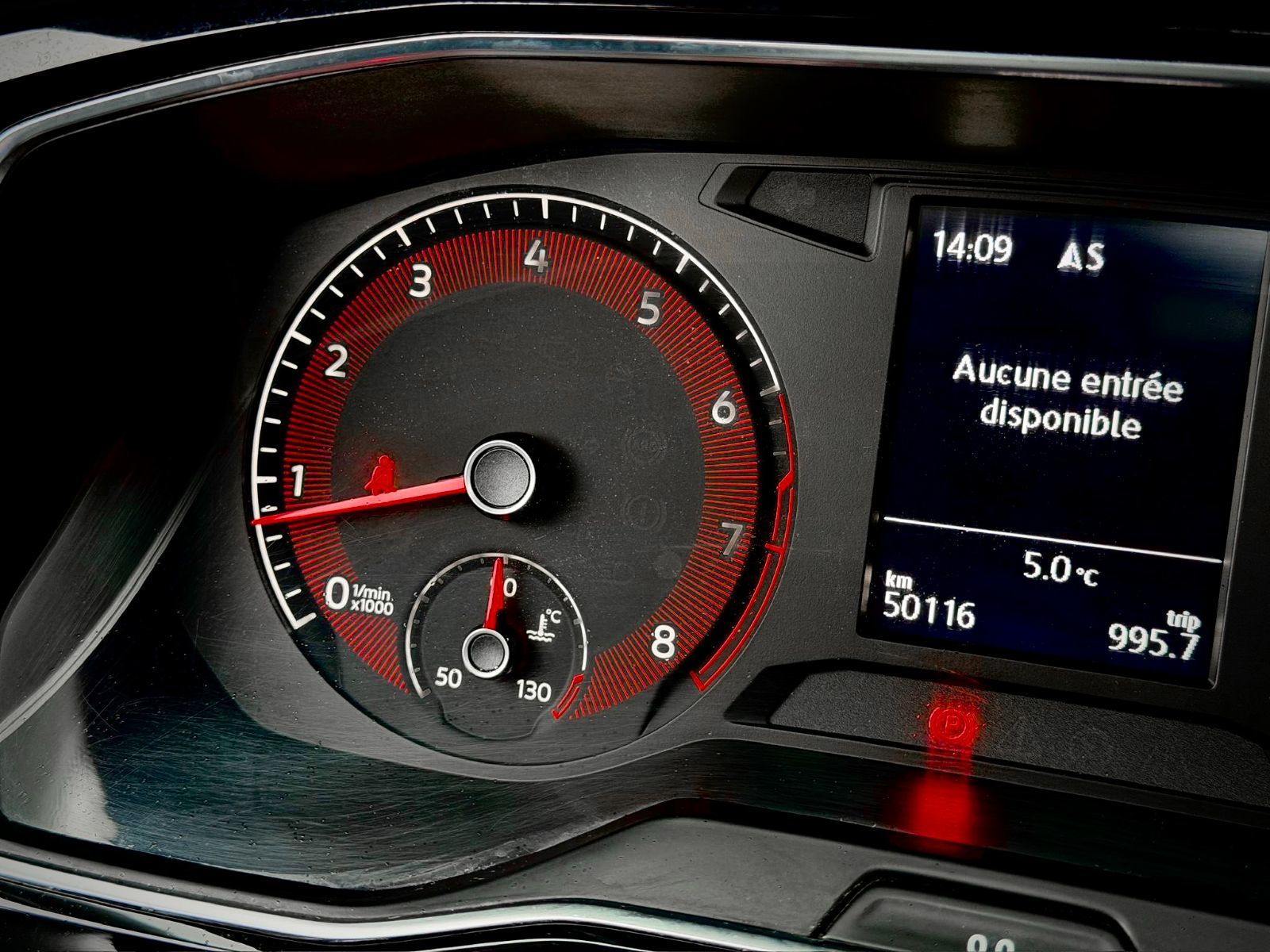 Volkswagen Jetta Highline 2019-27