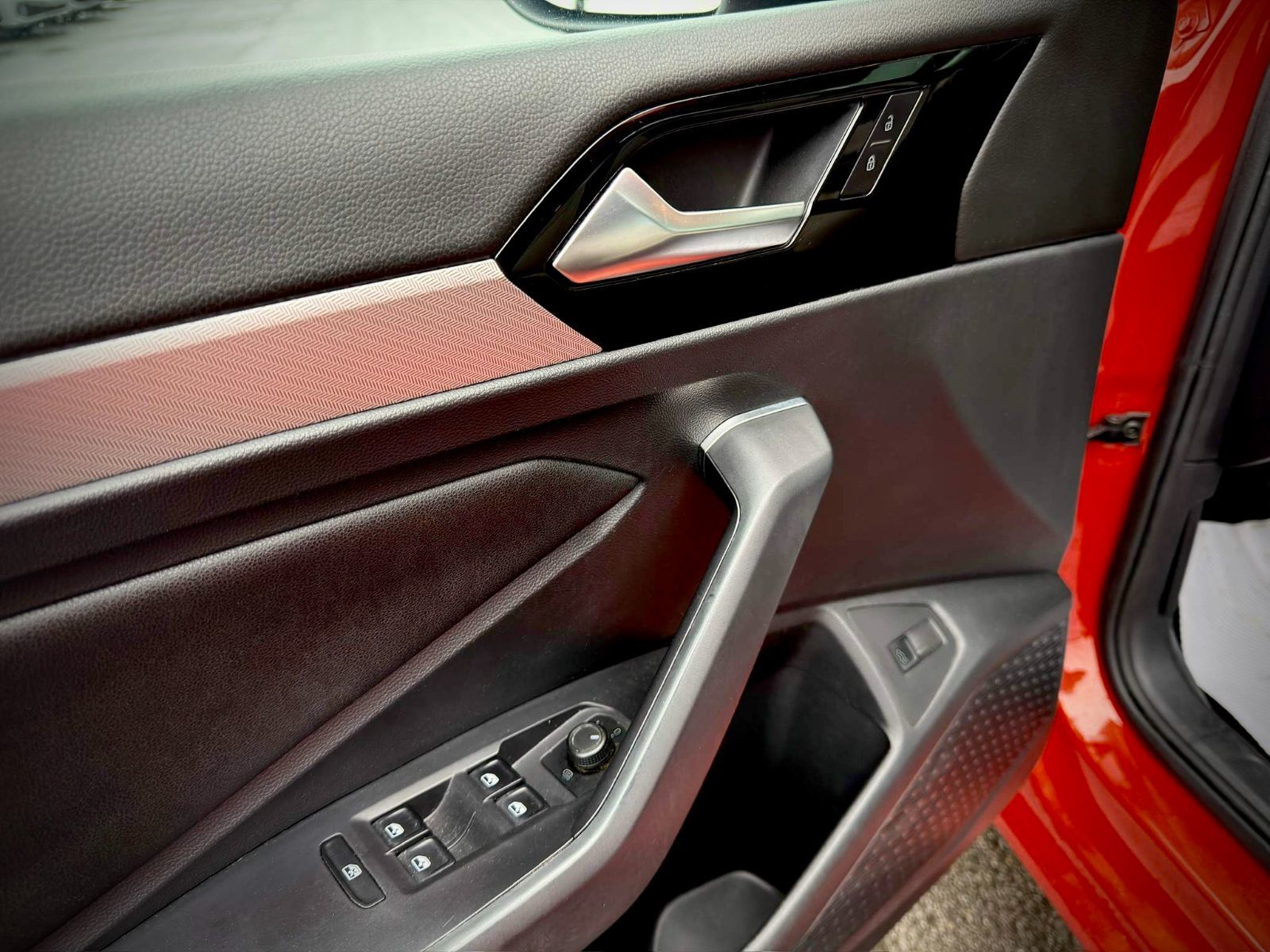 Volkswagen Jetta Highline 2019-15