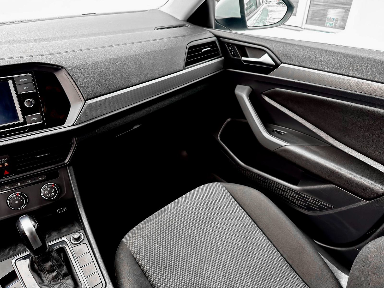 Volkswagen Jetta Comfortline 2019-18