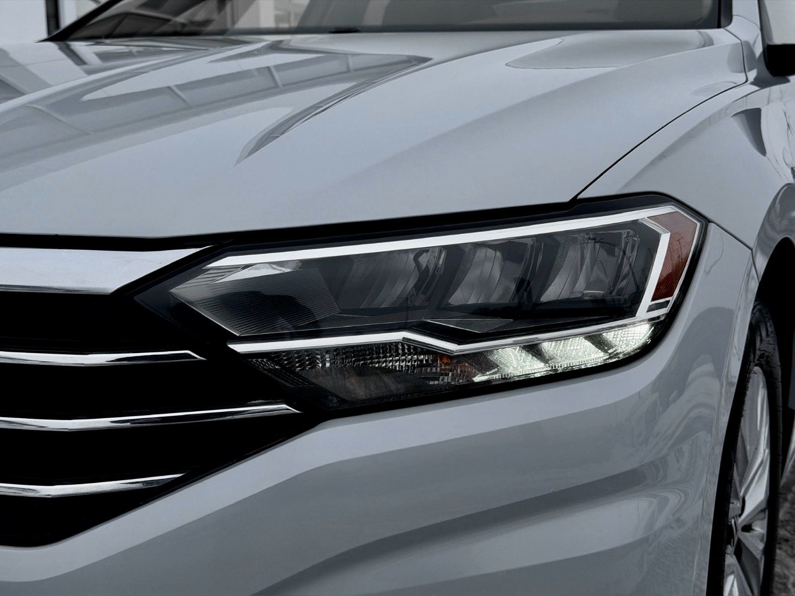 Volkswagen Jetta Comfortline 2019-3