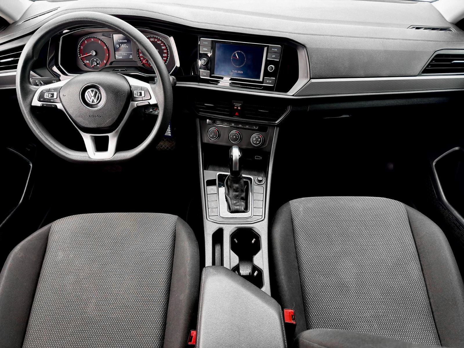 Volkswagen Jetta Comfortline 2019-17