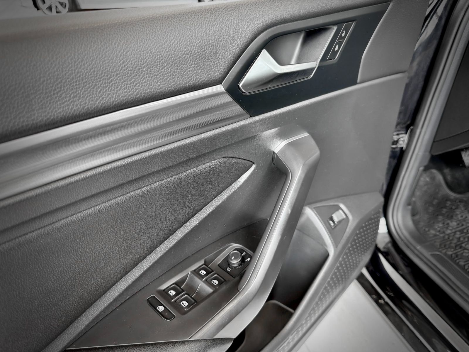 2019 Volkswagen Jetta Highline-29