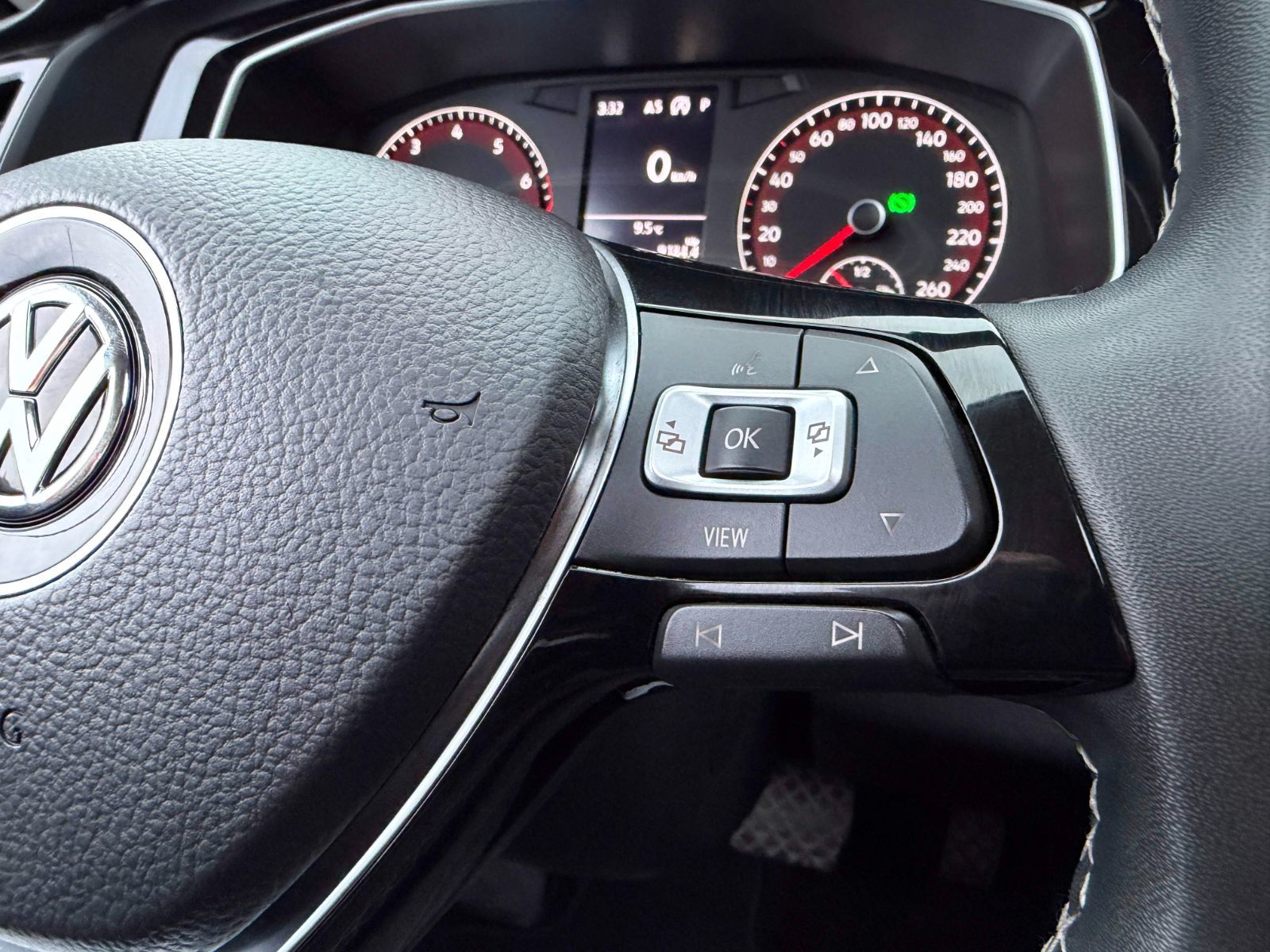 Volkswagen Jetta Highline 2021-24