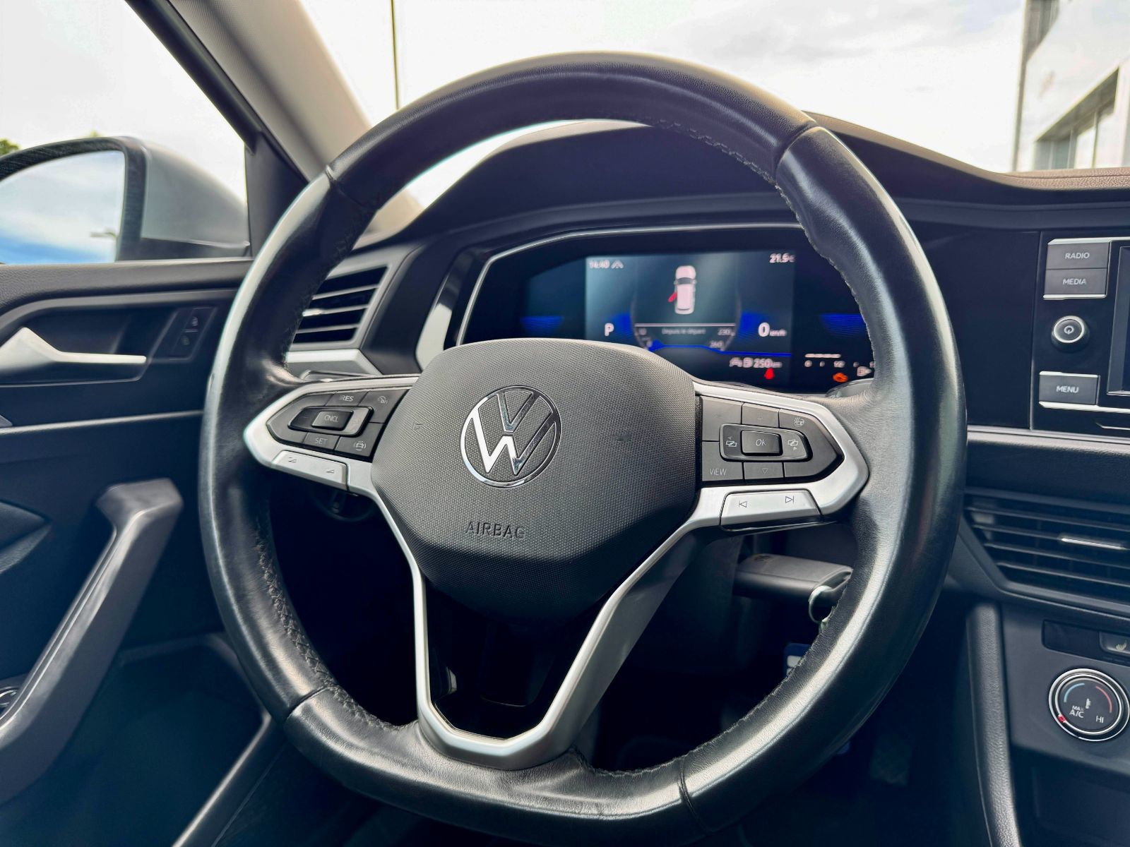 Volkswagen Jetta Trendline 2022-17