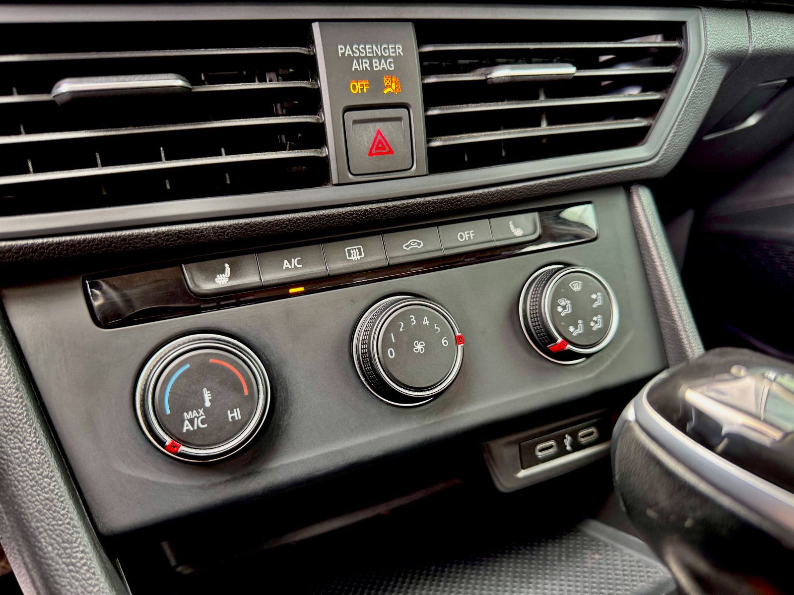 Volkswagen Jetta Trendline 2022-23