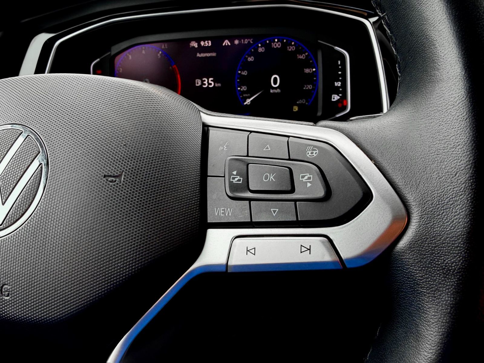 Volkswagen Jetta Comfortline 2022-26