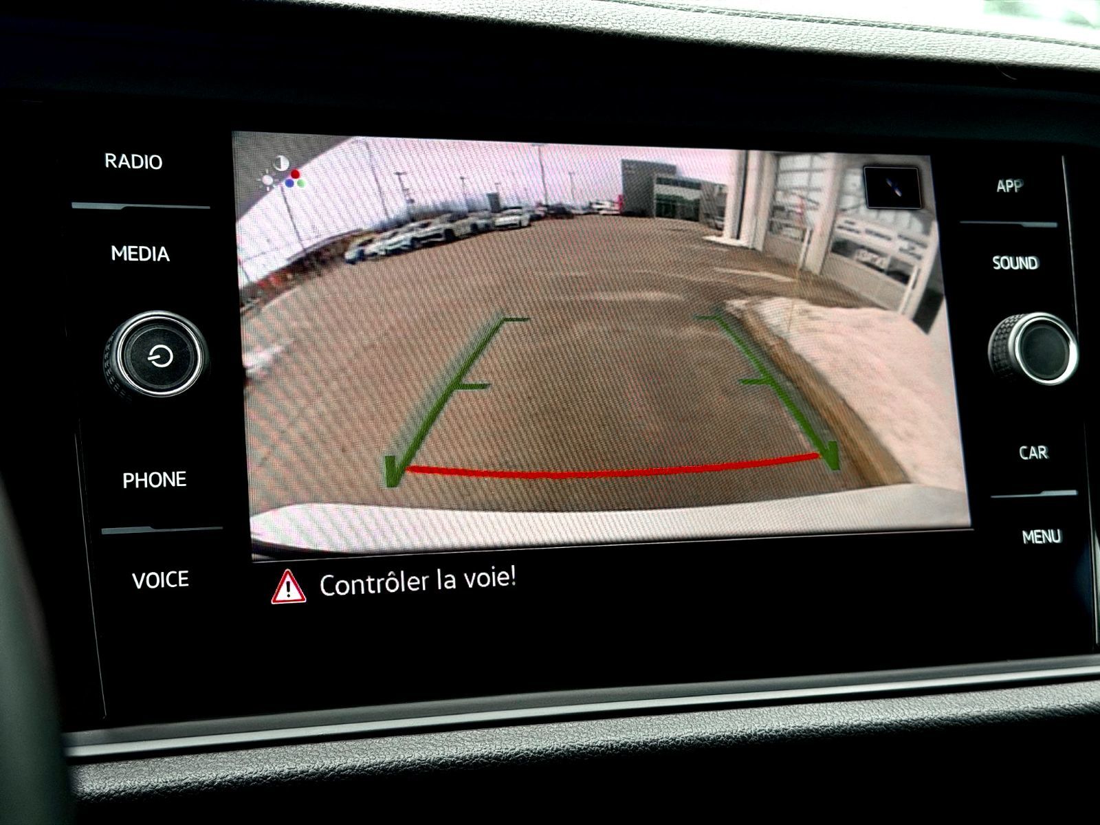 Volkswagen Jetta Comfortline 2022-29