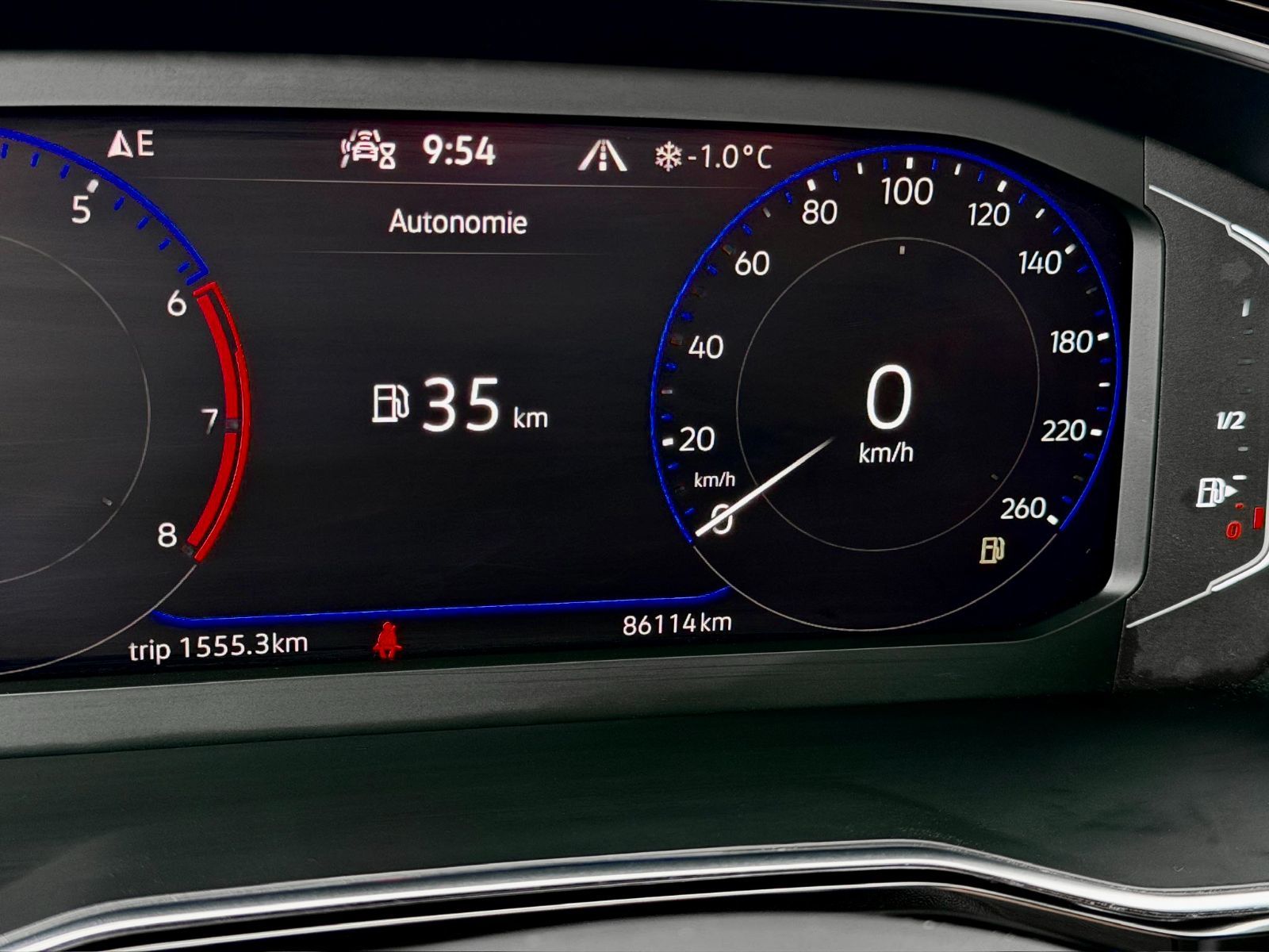 Volkswagen Jetta Comfortline 2022-27