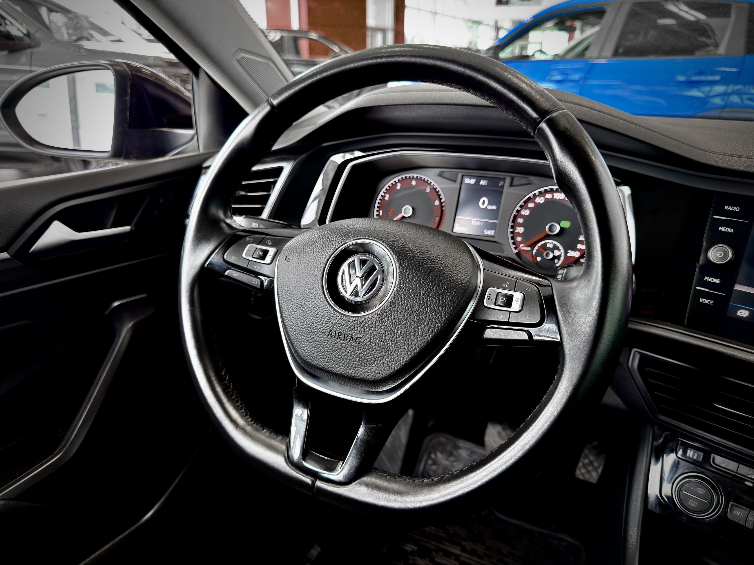 Volkswagen Jetta Comfortline 2025-22
