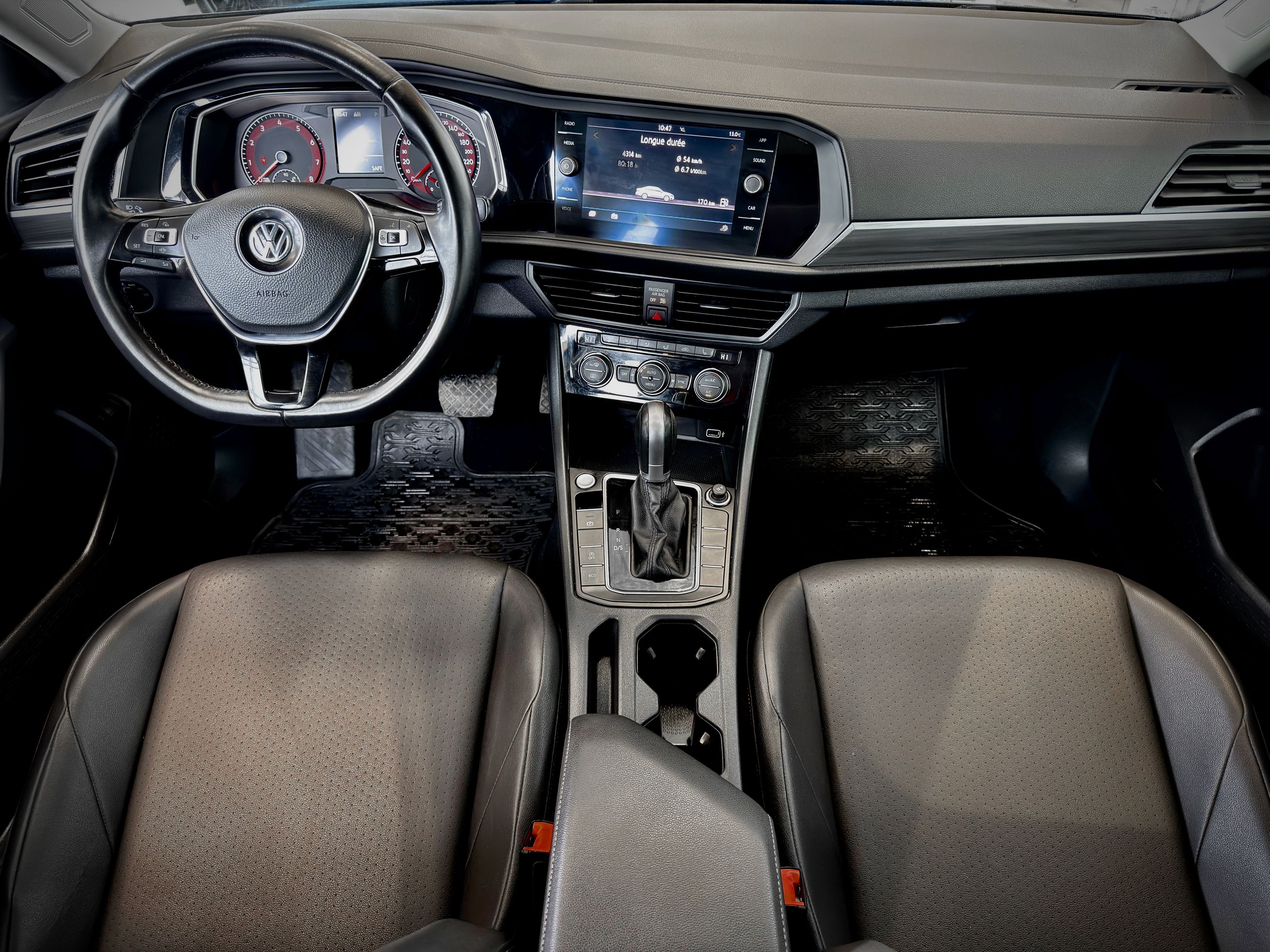 Volkswagen Jetta Comfortline 2025-20