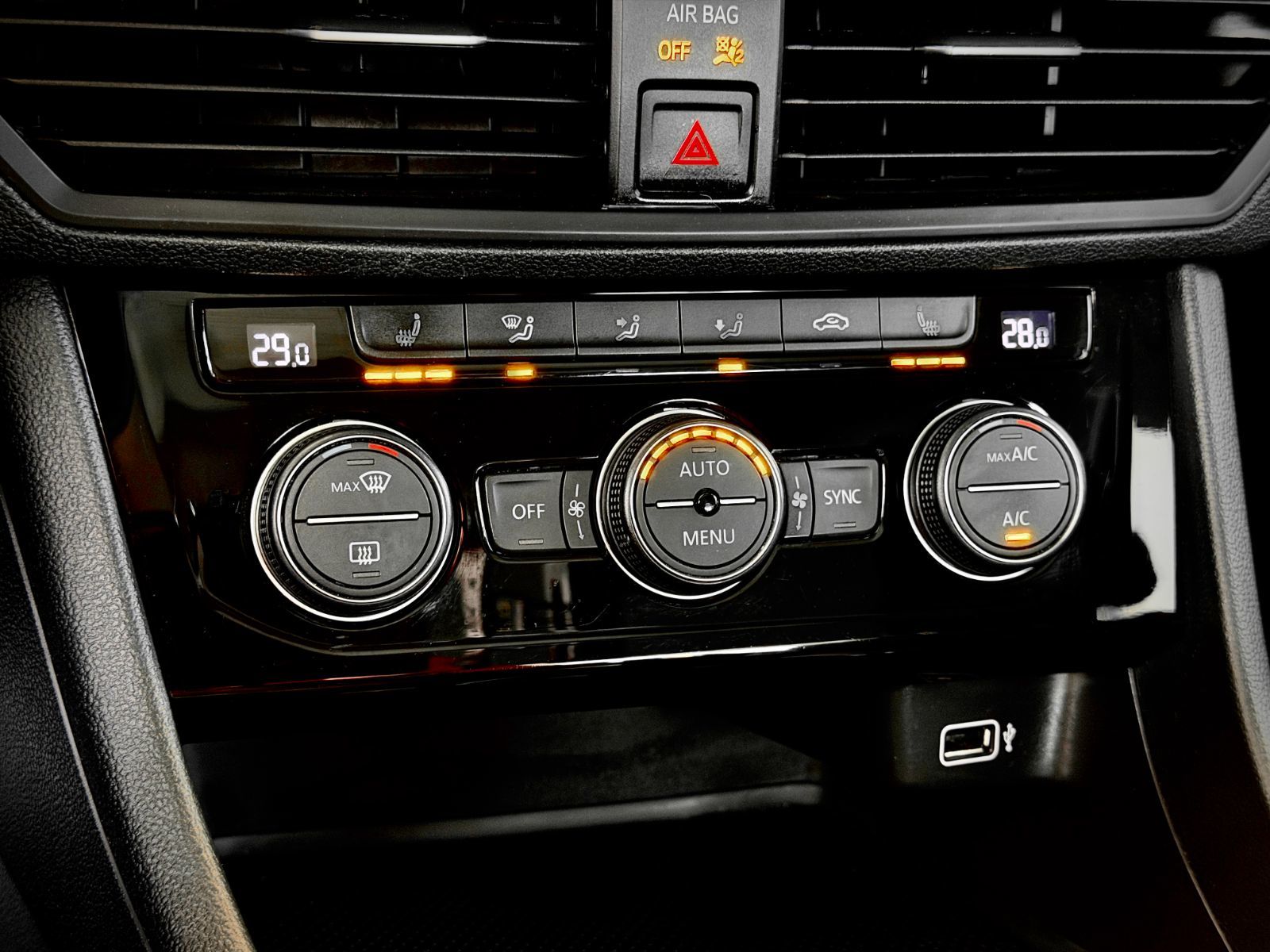 Volkswagen Jetta Comfortline 2025-26