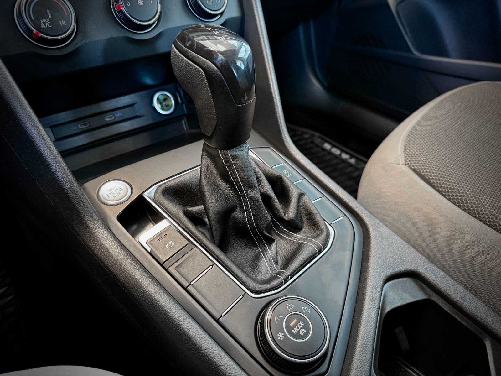 2022 Volkswagen Taos Trendline-28