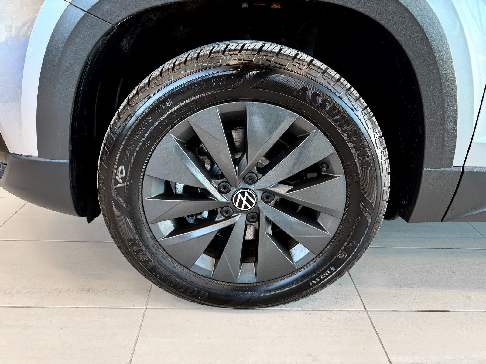 2022 Volkswagen Taos Trendline-14