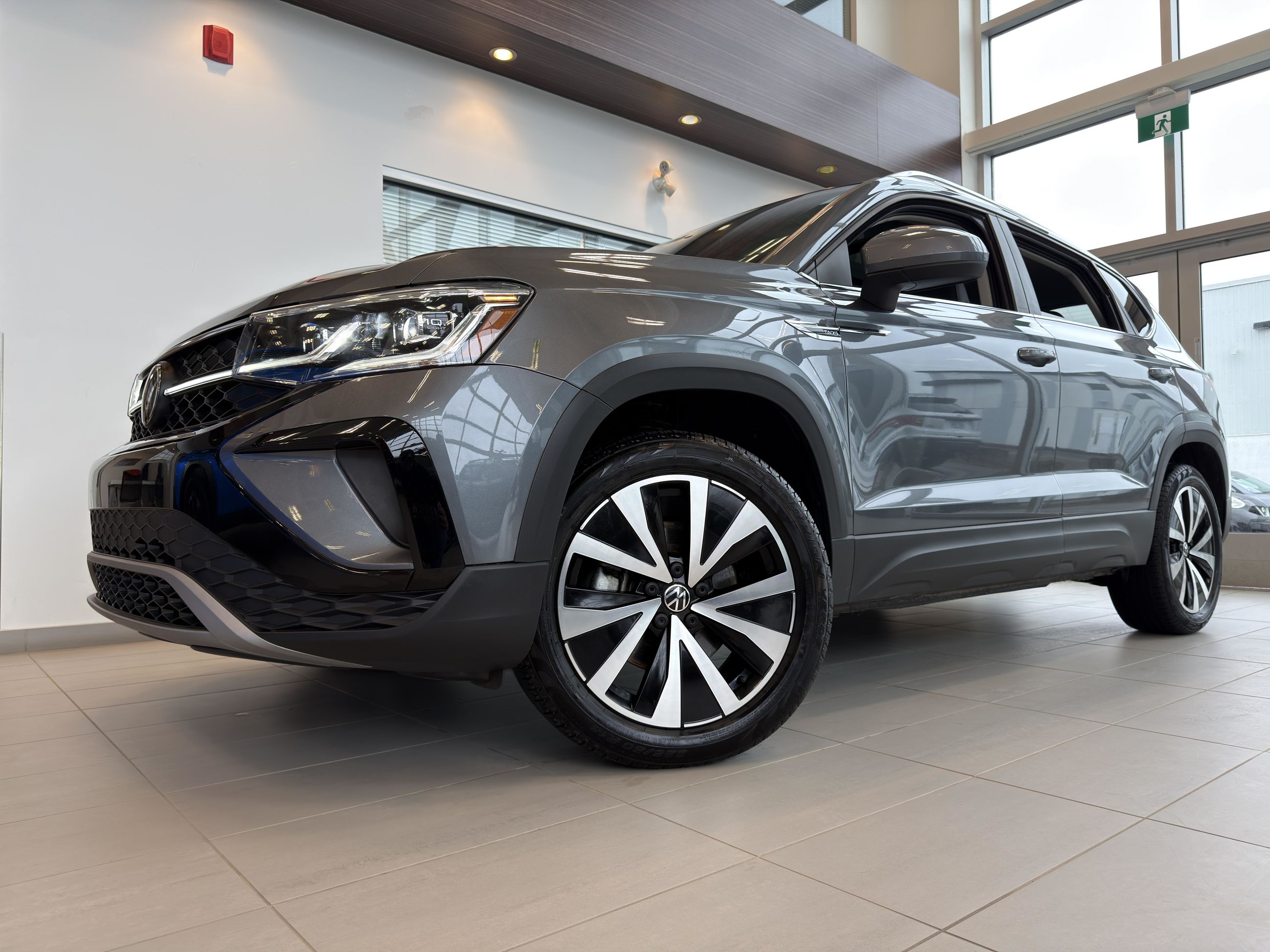 [Volkswagen] [Taos] [Highline] [2023] - [Villeneuve Honda Joliette]